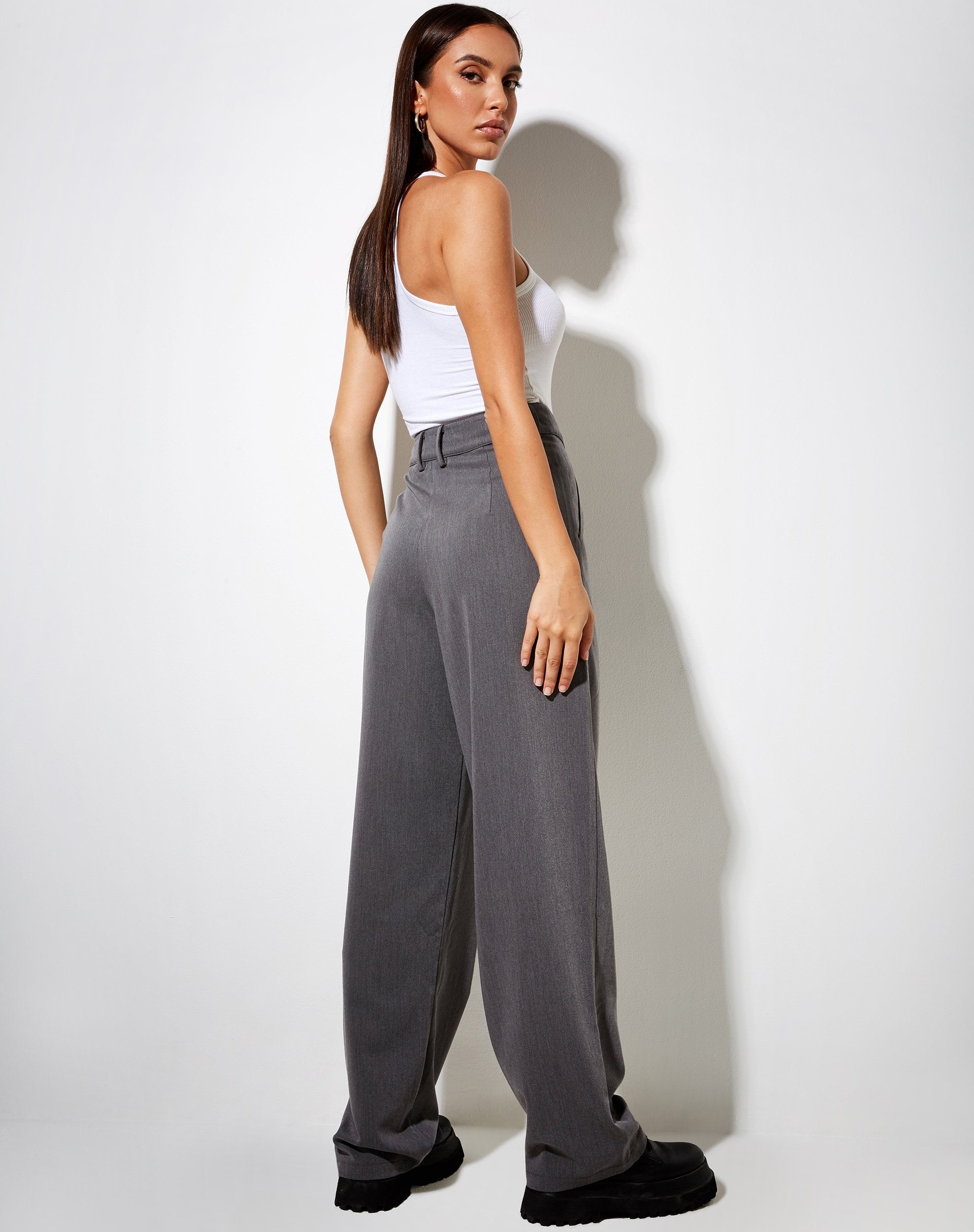 Immagine del pantalone Sakila in Charcoal sartoriale