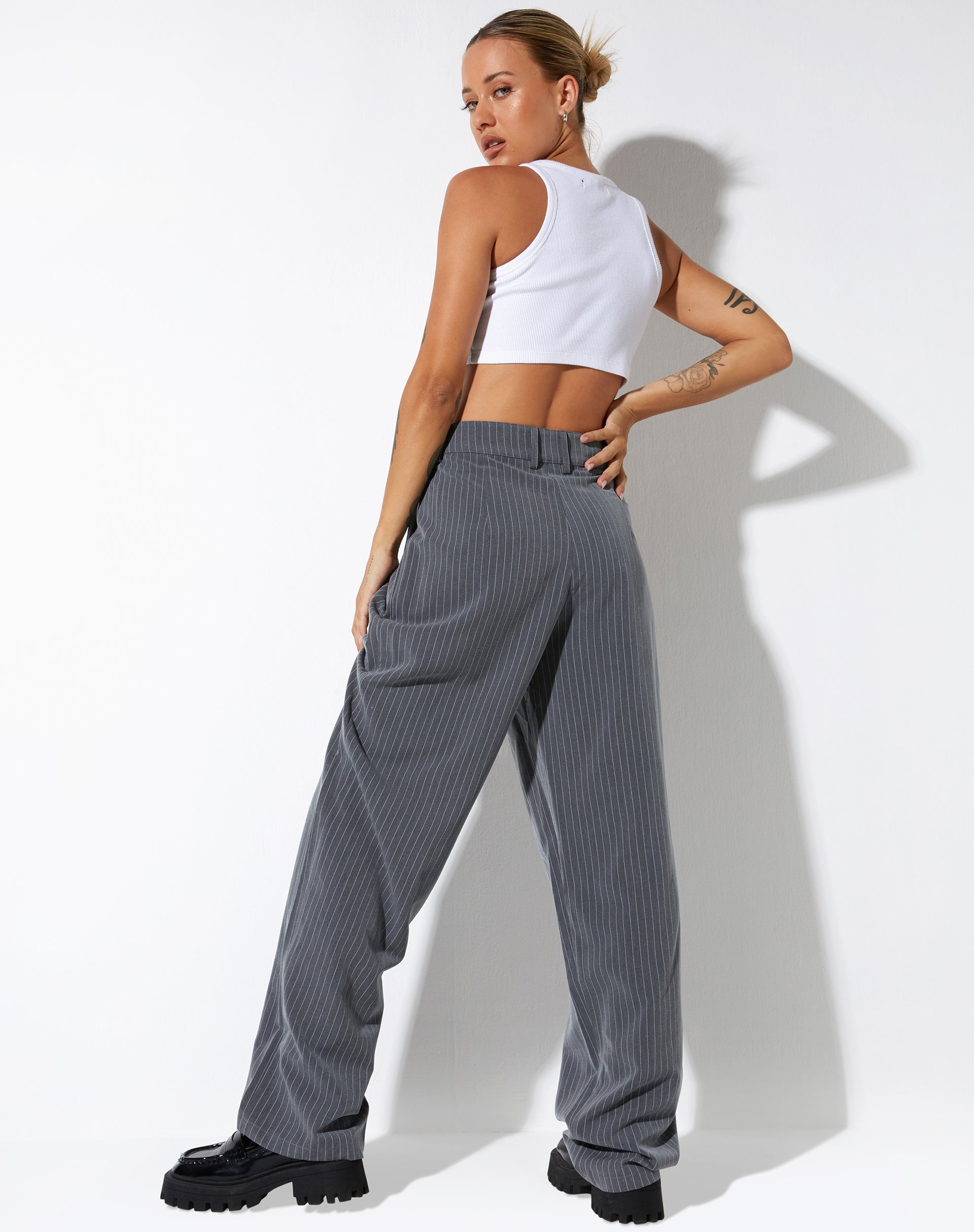 immagine di Sakila Tailored Trouser in grigio gessato