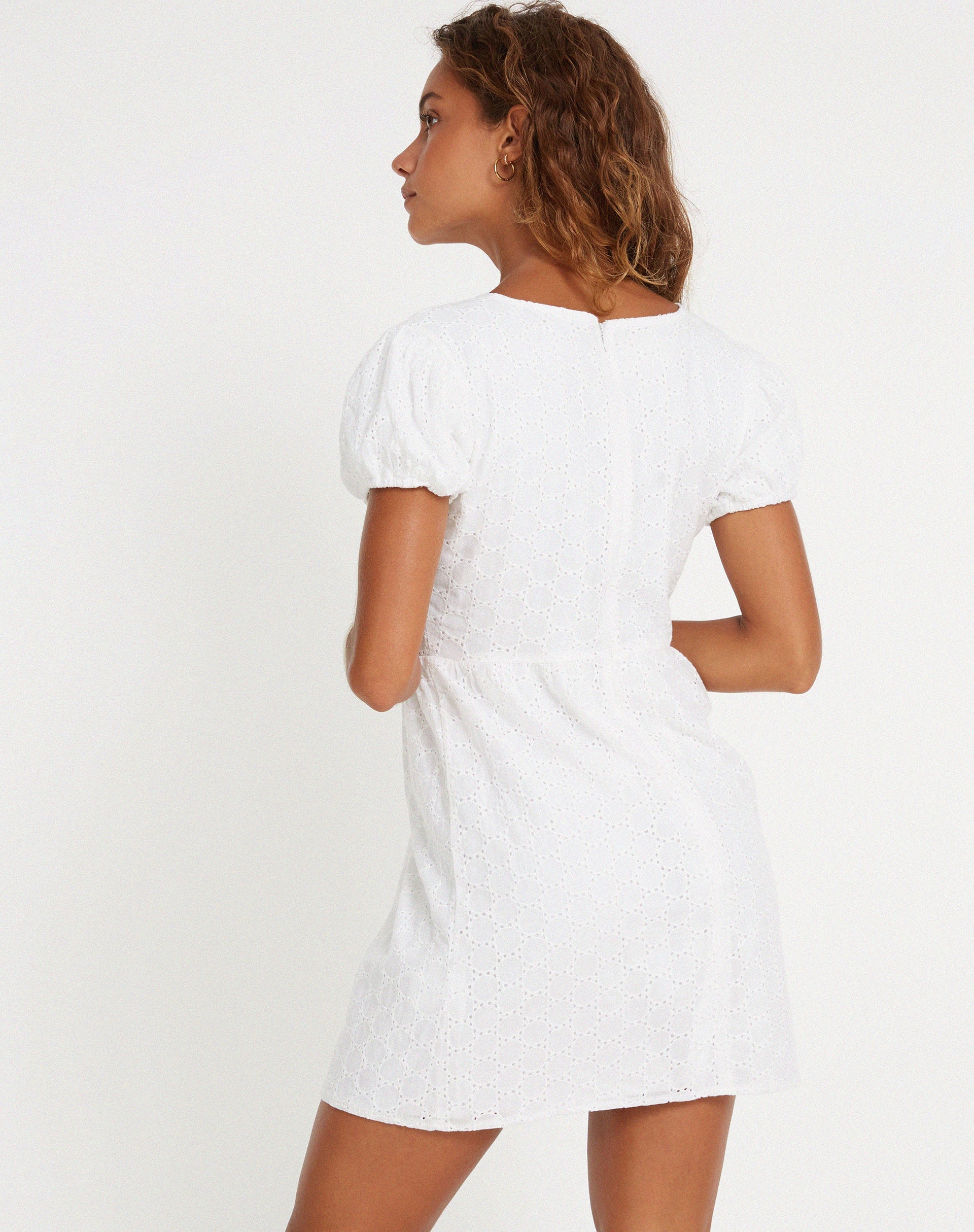 immagine di Sandira Mini Dress in bianco