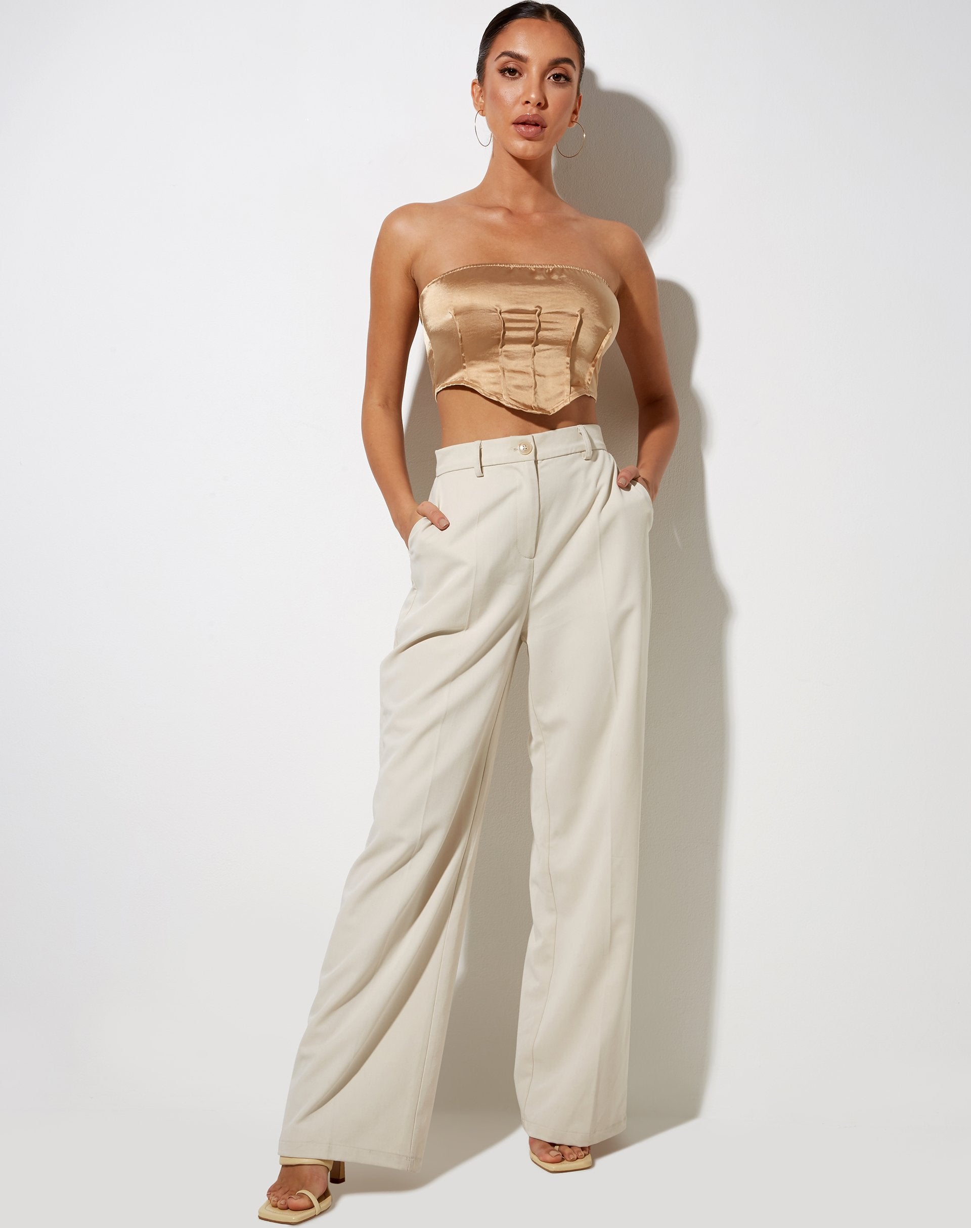 Immagine di Sanja Top a fascia in raso Golden Sand