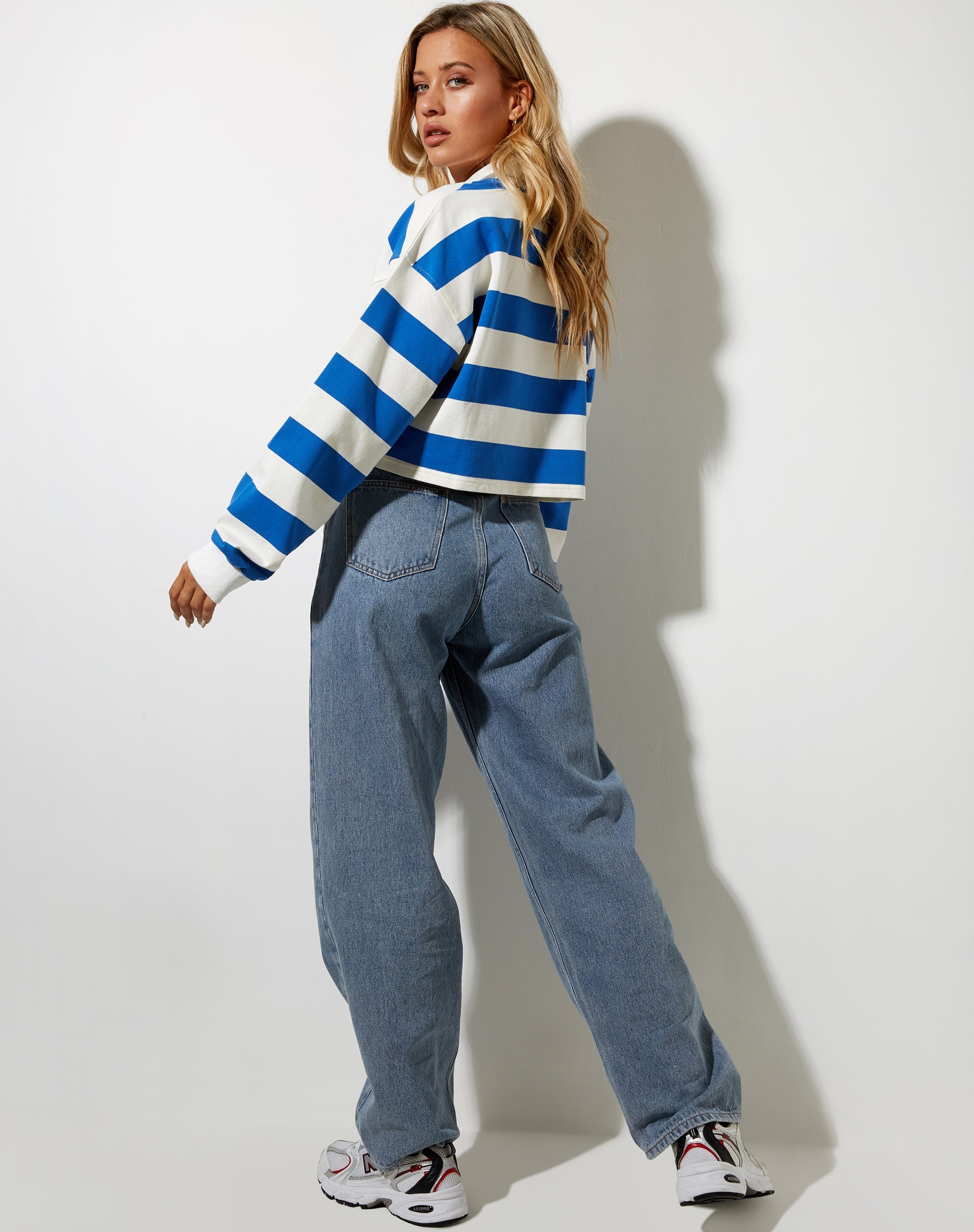 Immagine di Sarin Polo Top a righe avorio e blu