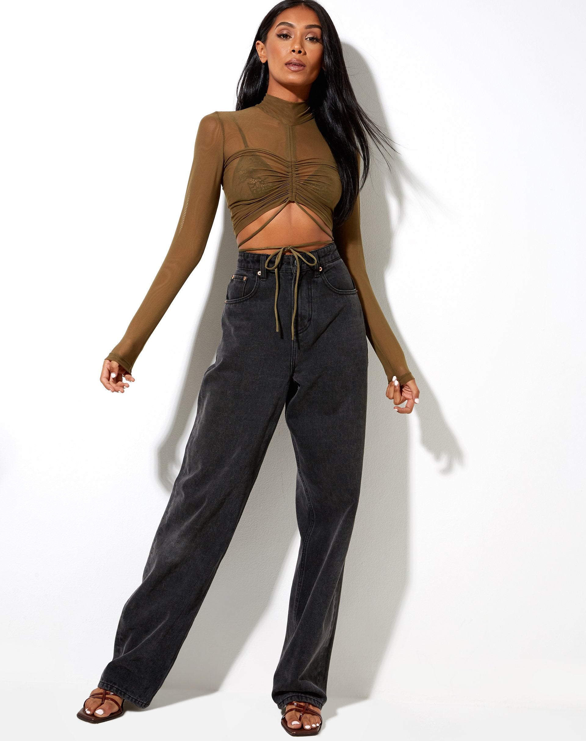 Immagine di Sauja Crop Top in maglia verde kaki