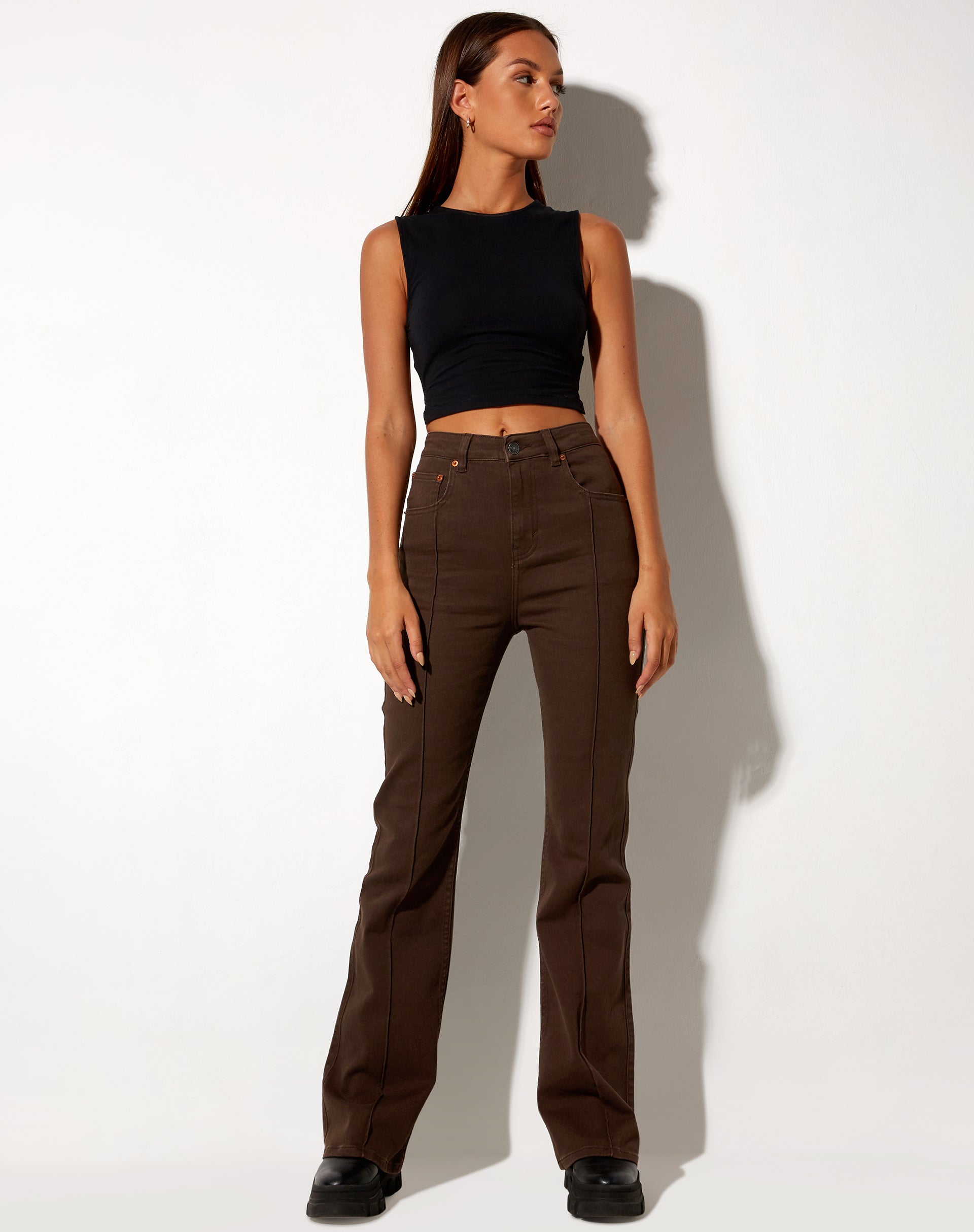 Immagine dei jeans Seam Bootleg in cioccolato amaro