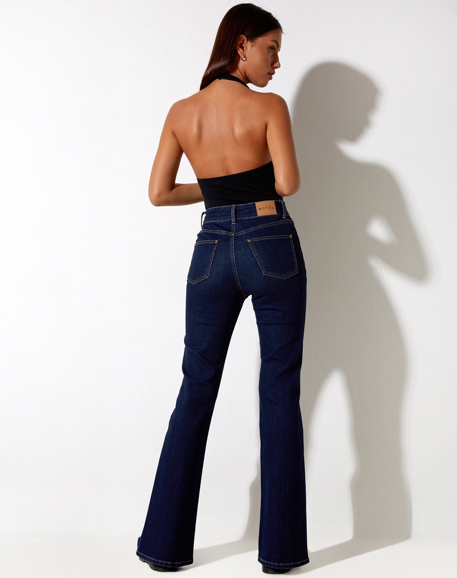 Immagine dei jeans Seam Split in blu indaco
