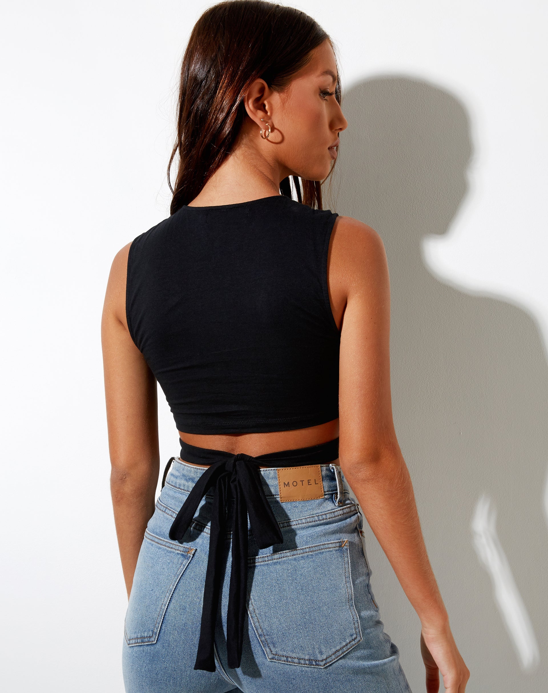 Immagine di Seowon Crop Top in nero