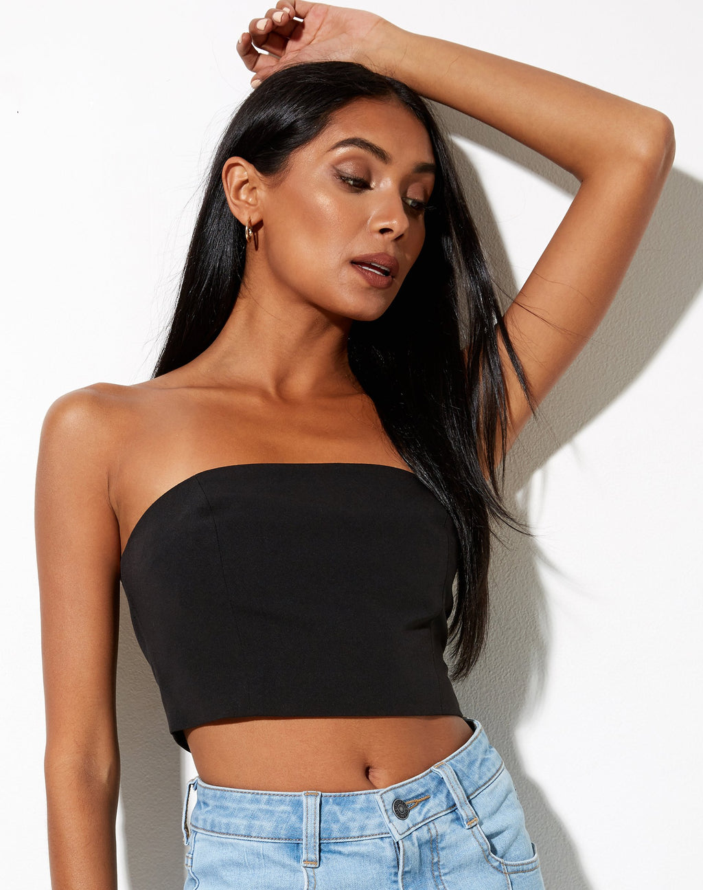 Top a fascia Shoki in nero