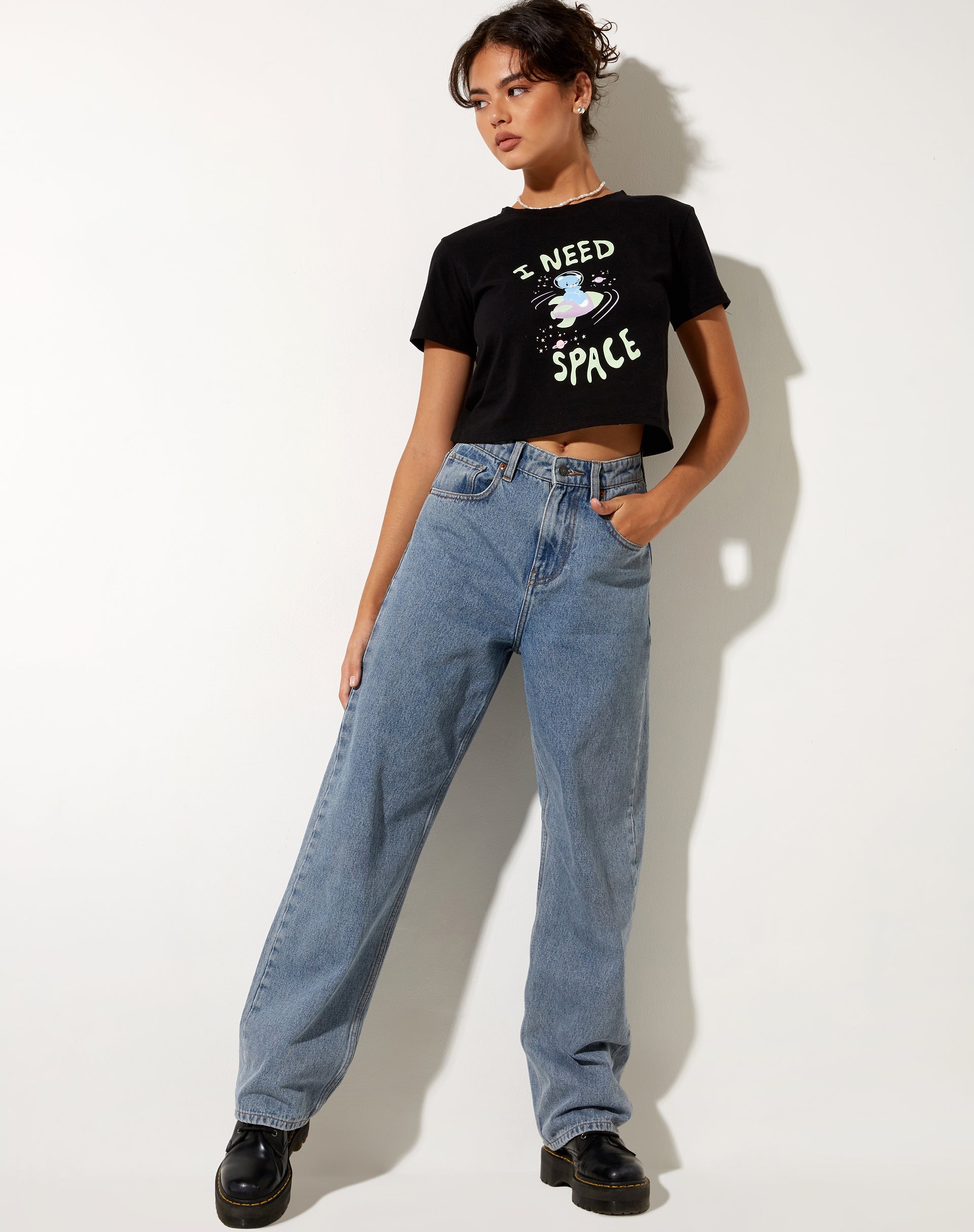 Immagine di Shrunk Tee in nero I Need Space