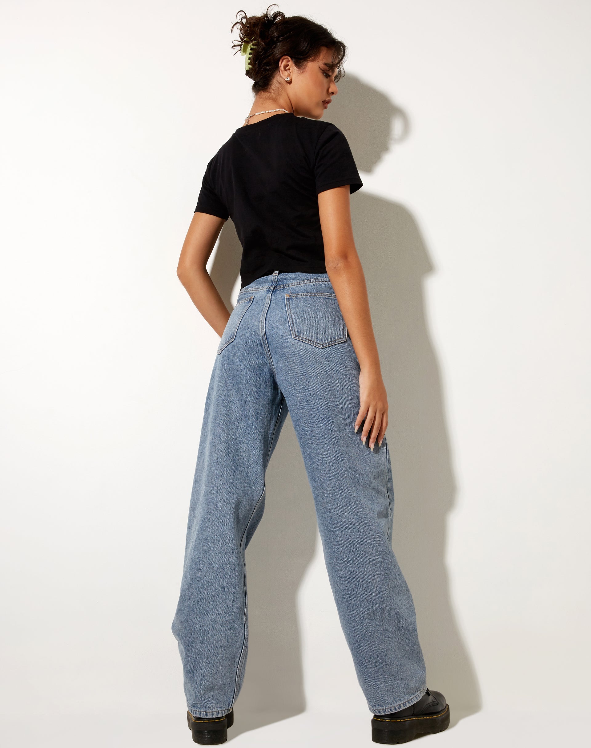 Immagine di Shrunk Tee in nero I Need Space