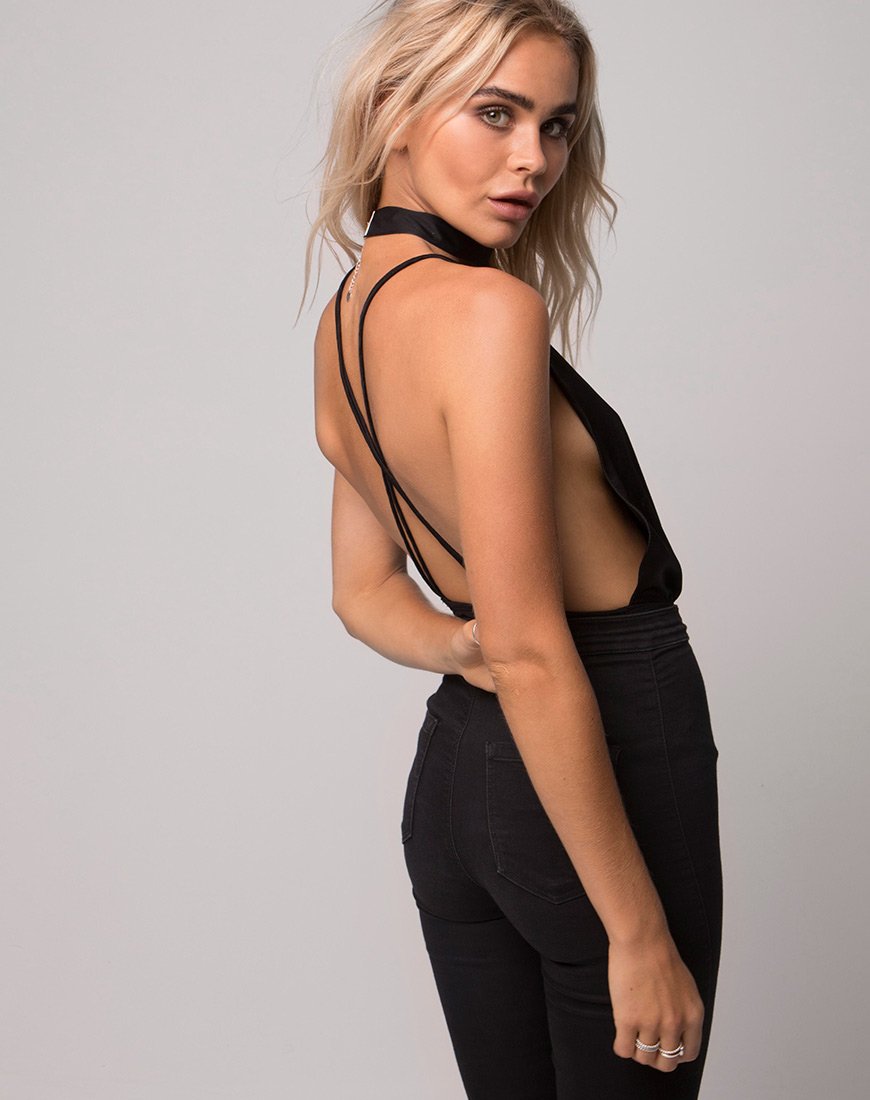 Corpetto Sloan Plunge in raso nero