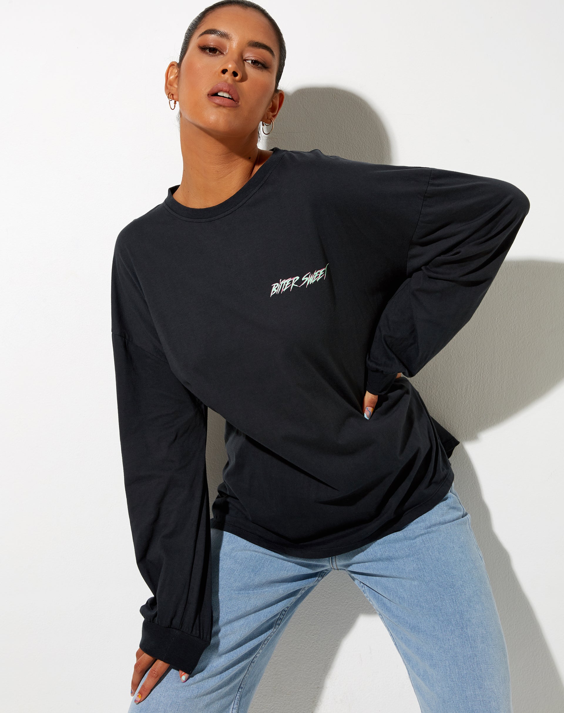 Immagine di Soph Tee in nero vintage Bittersweet