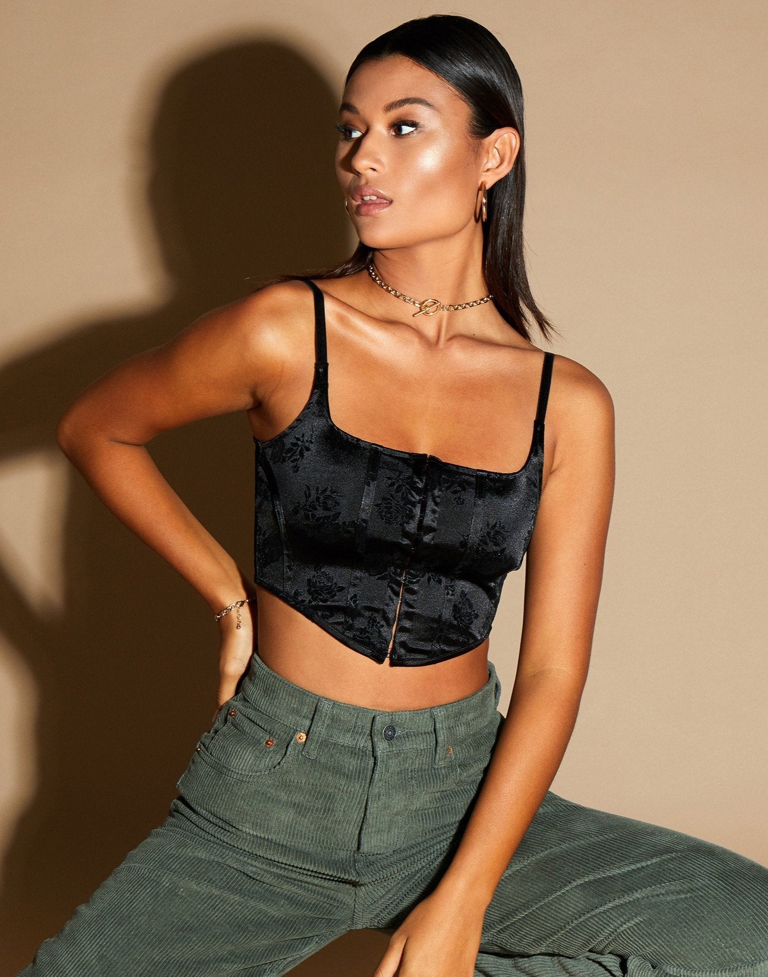 Immagine di Elicia Crop Top in Black Rose Flock