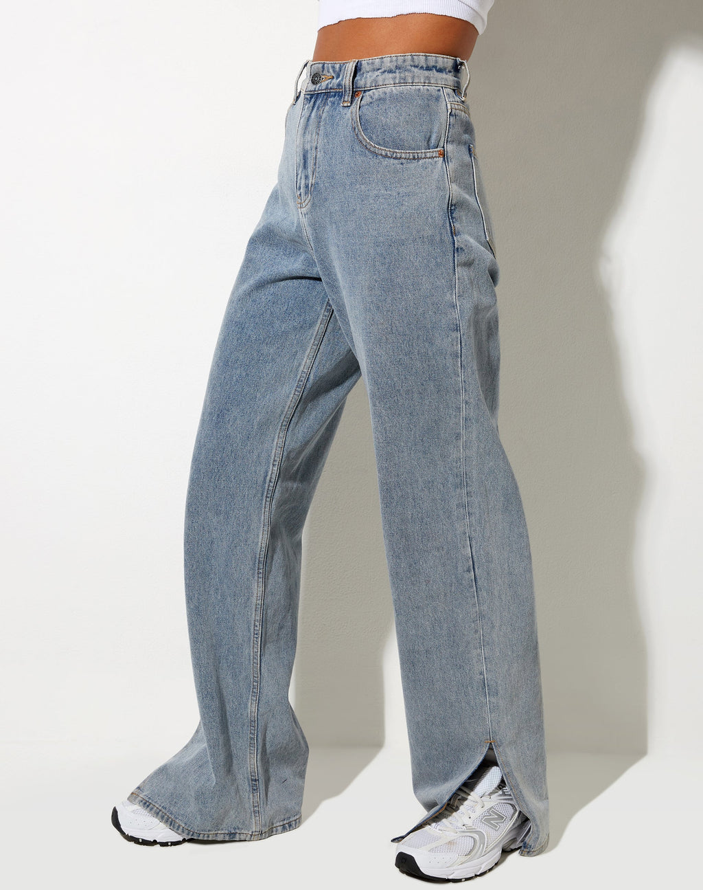Jeans Split Parallel con lavaggio blu chiaro