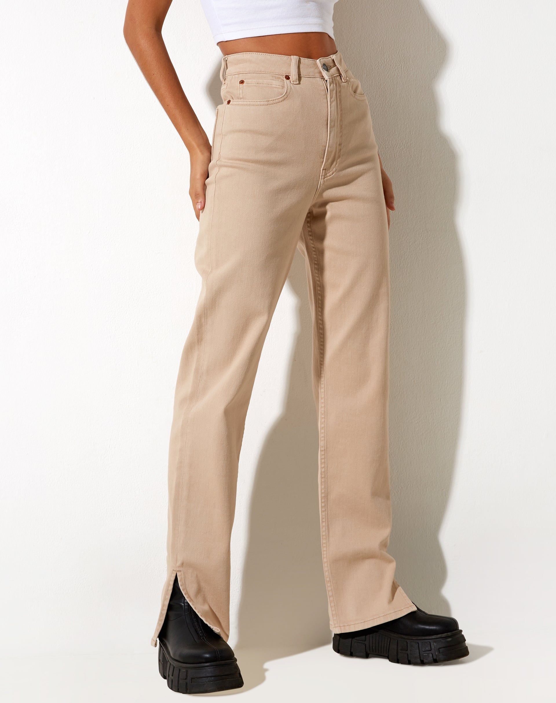 Immagine dei jeans a gamba dritta in inverno Sandwash