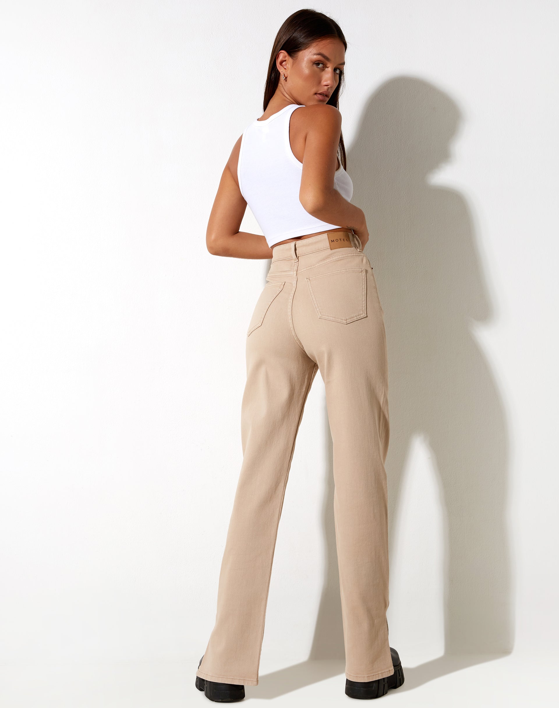 Immagine dei jeans a gamba dritta in inverno Sandwash