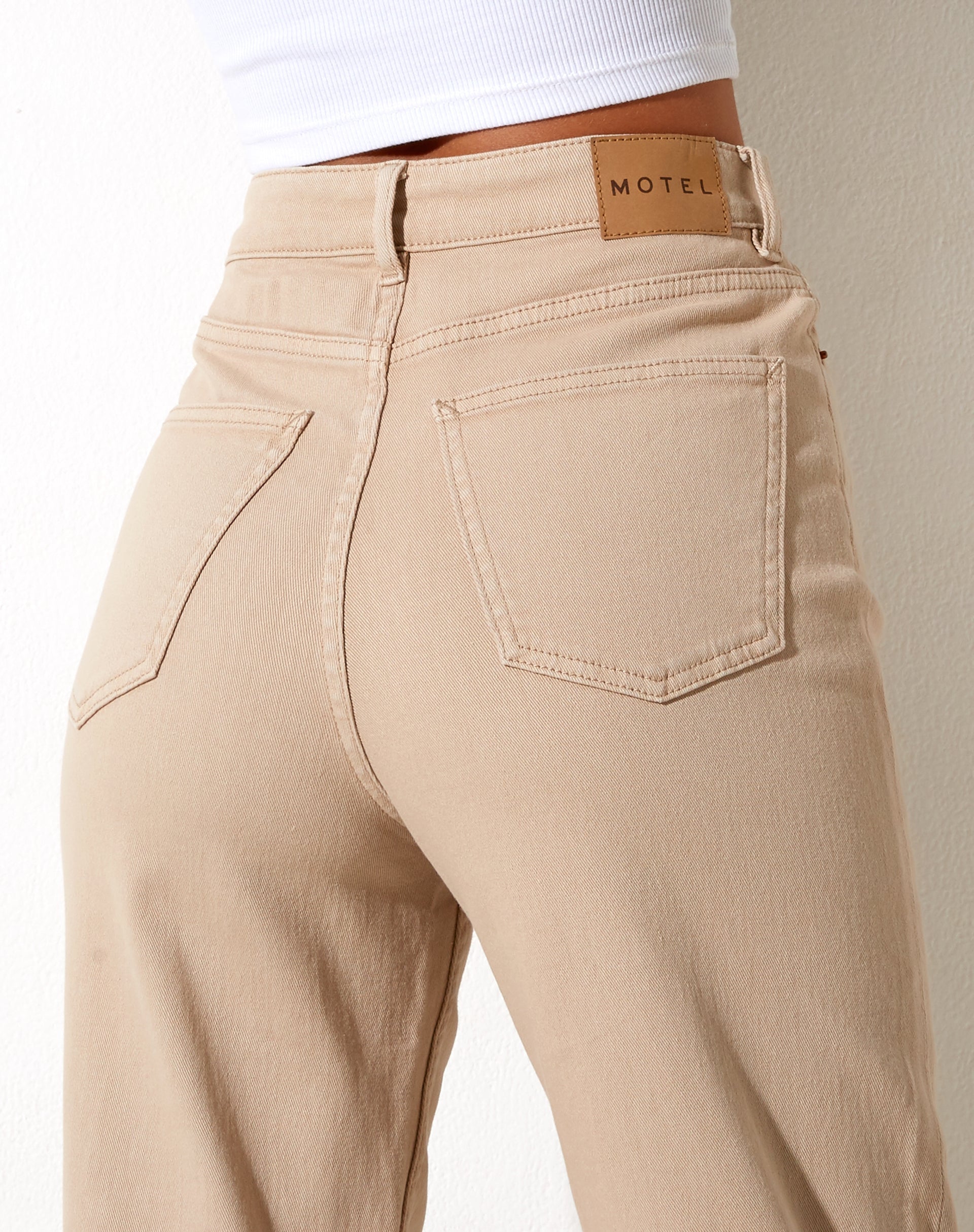 Immagine dei jeans a gamba dritta in inverno Sandwash