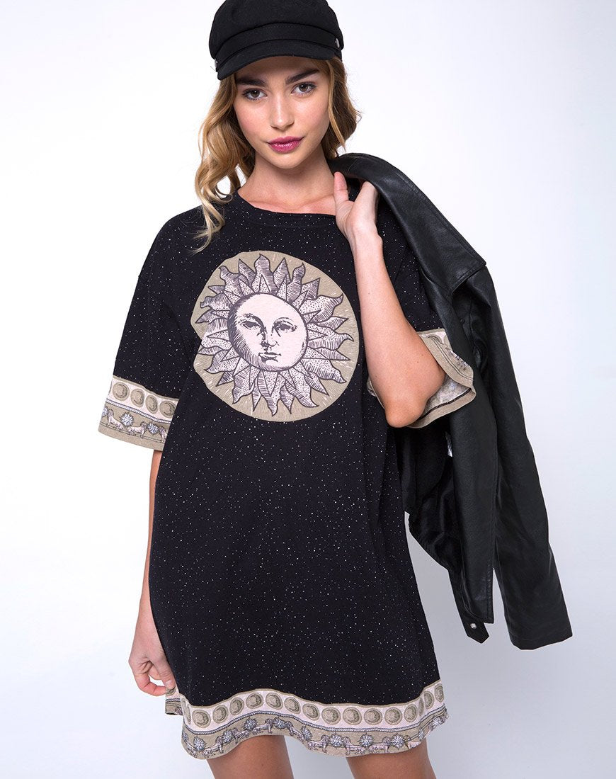 Tee oversize Sunny Kiss in Eclipse Placement