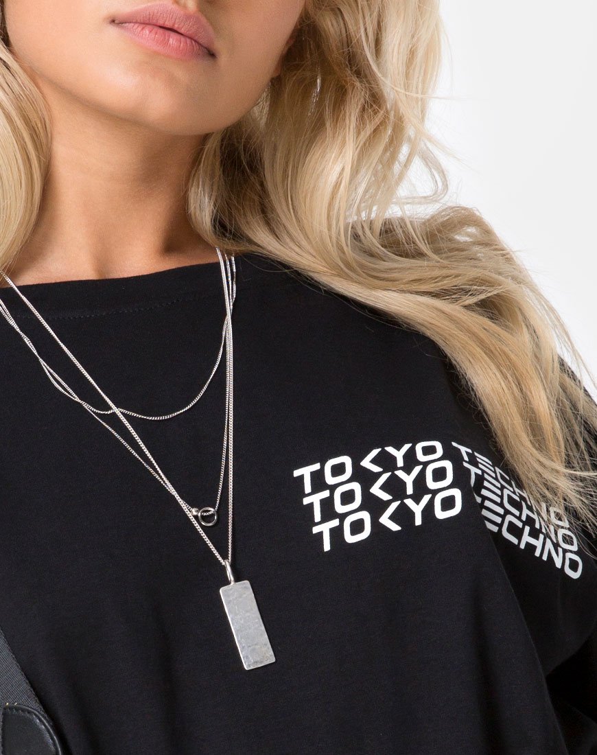 Immagine della t-shirt oversize Sunny Kiss in Tokyo Techno