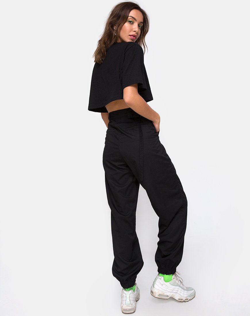 Immagine di Super Cropped Black Tee in Disco Embro