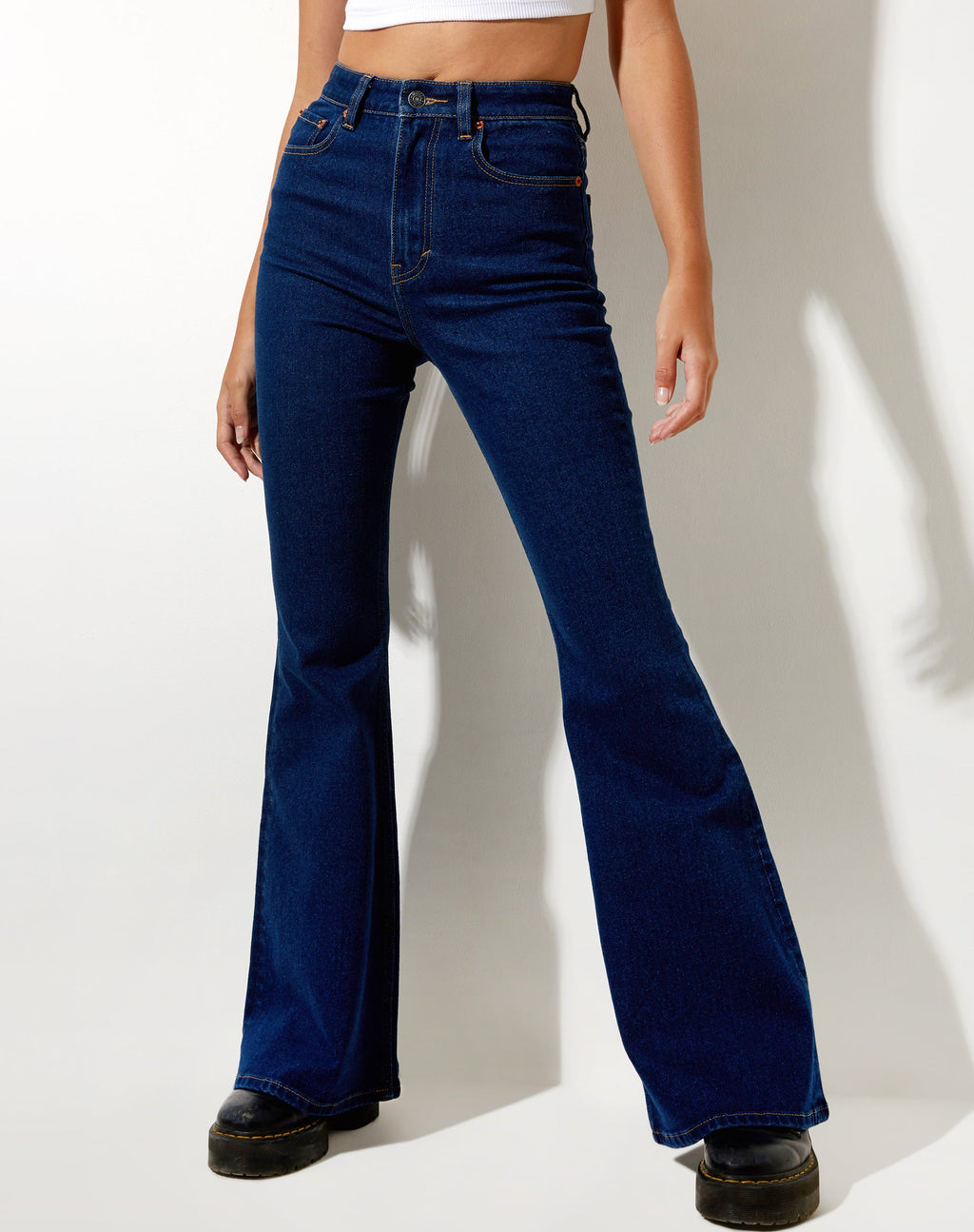 Jeans Super Flare in blu medio