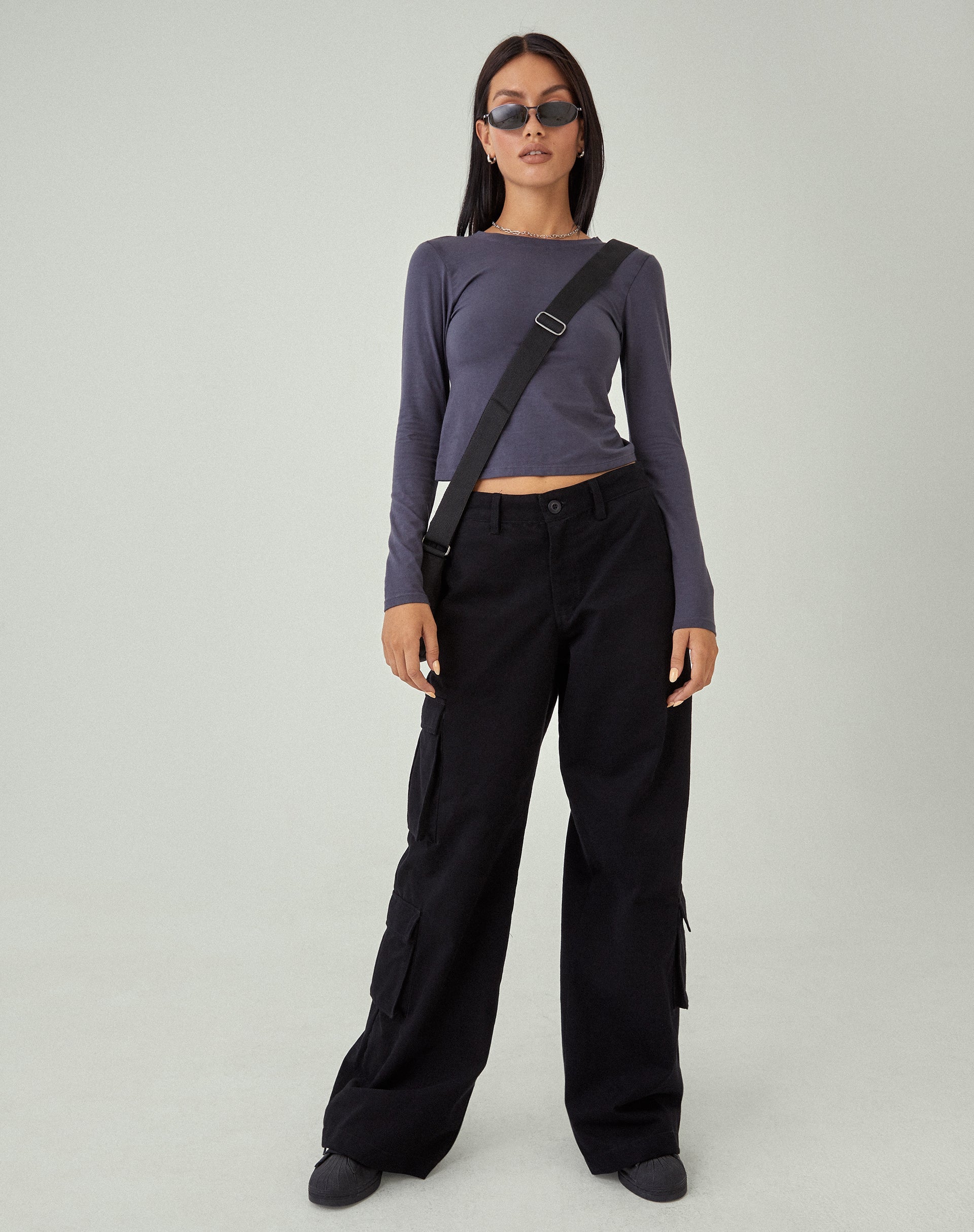 immagine di MOTEL X JACQUIE Shan Pantaloni a gamba larga in nero