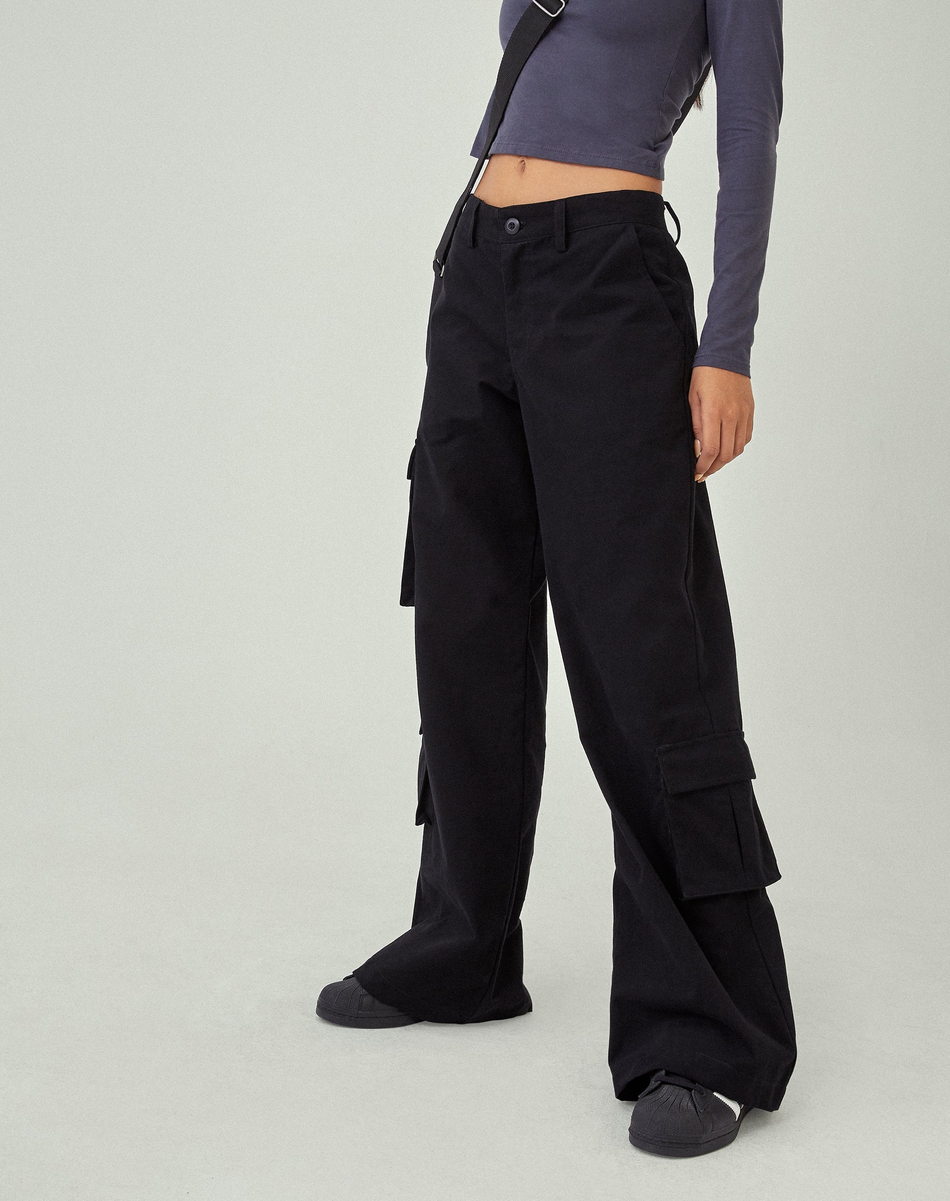 immagine di MOTEL X JACQUIE Shan Pantaloni a gamba larga in nero