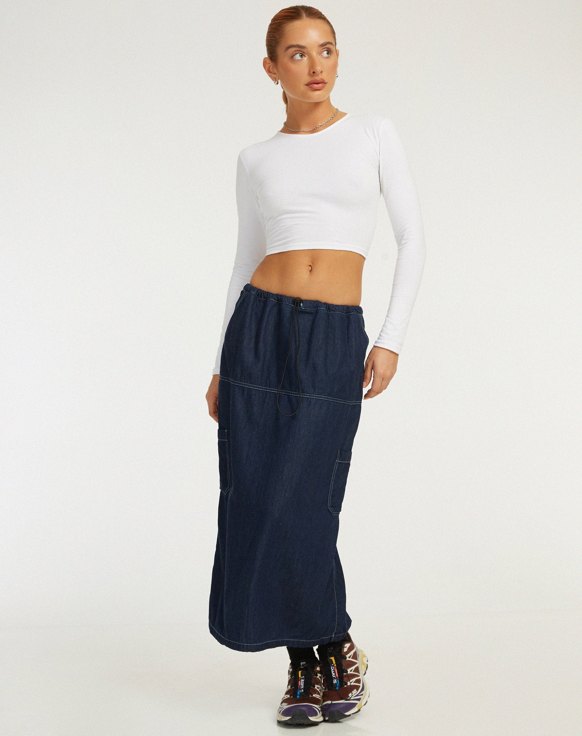 immagine di Swari Midi Skirt in Denim Dark Chambray