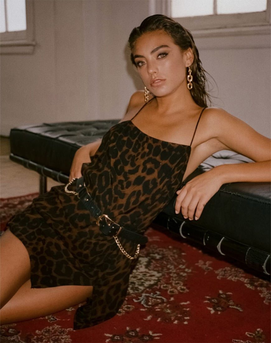 Datista Slip Dress in marrone giaguaro oversize