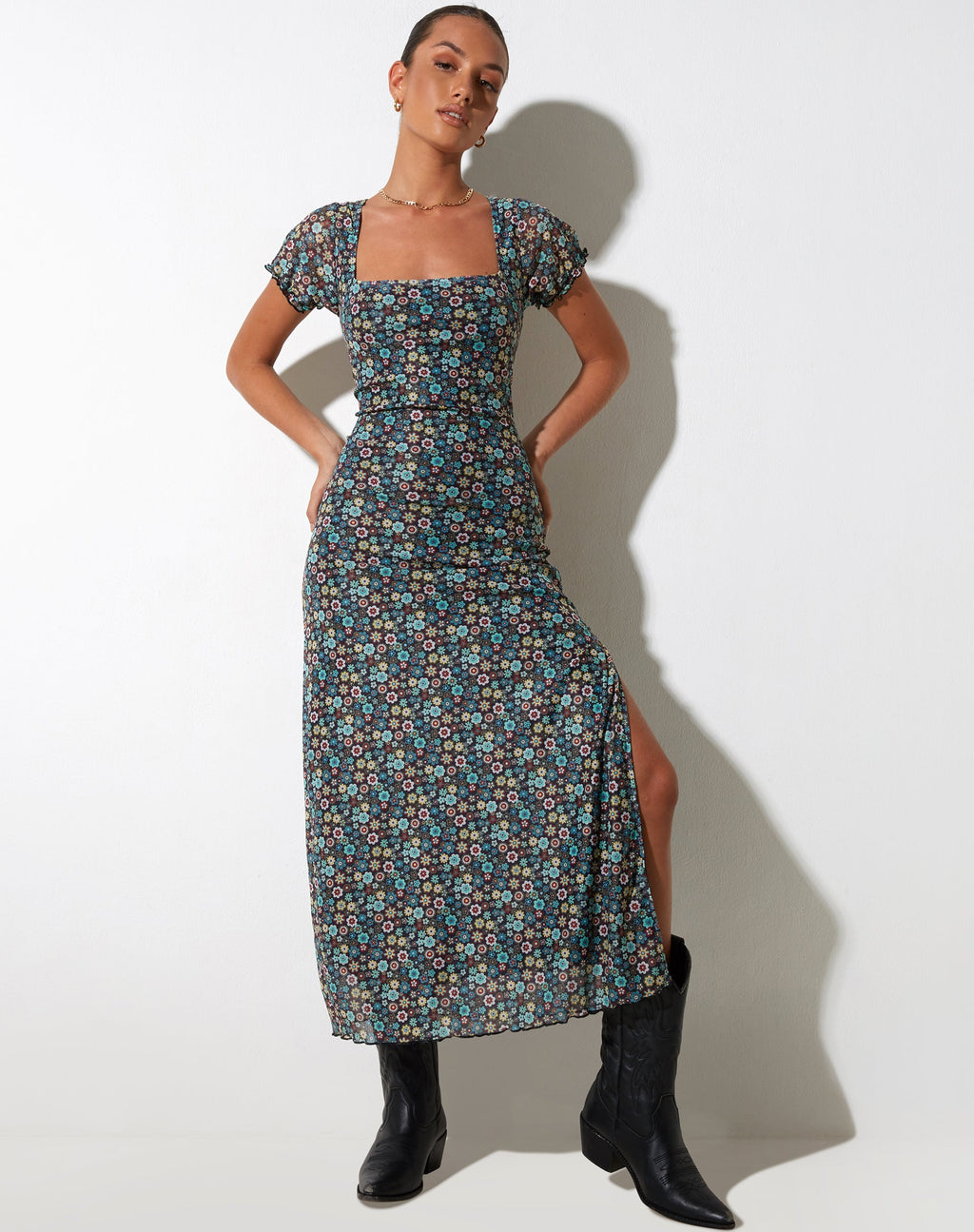 Maxi abito Taliah in fantasia floreale folk