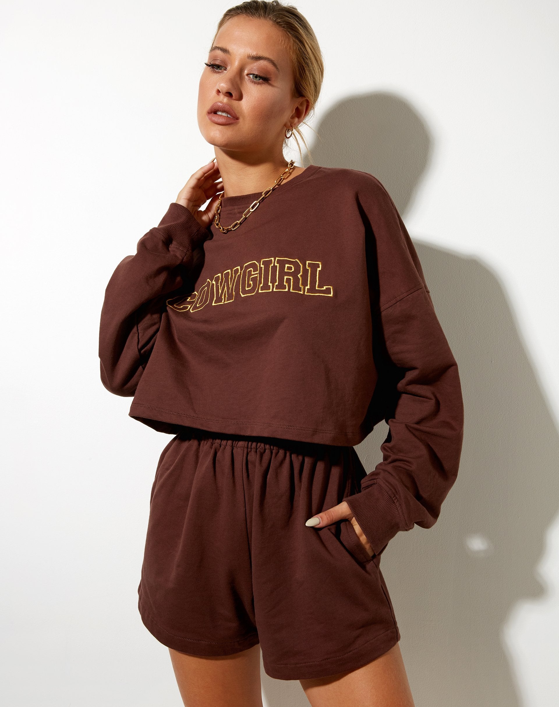 Immagine di Terry Short in Deep Mahogany Cowgirl Embro