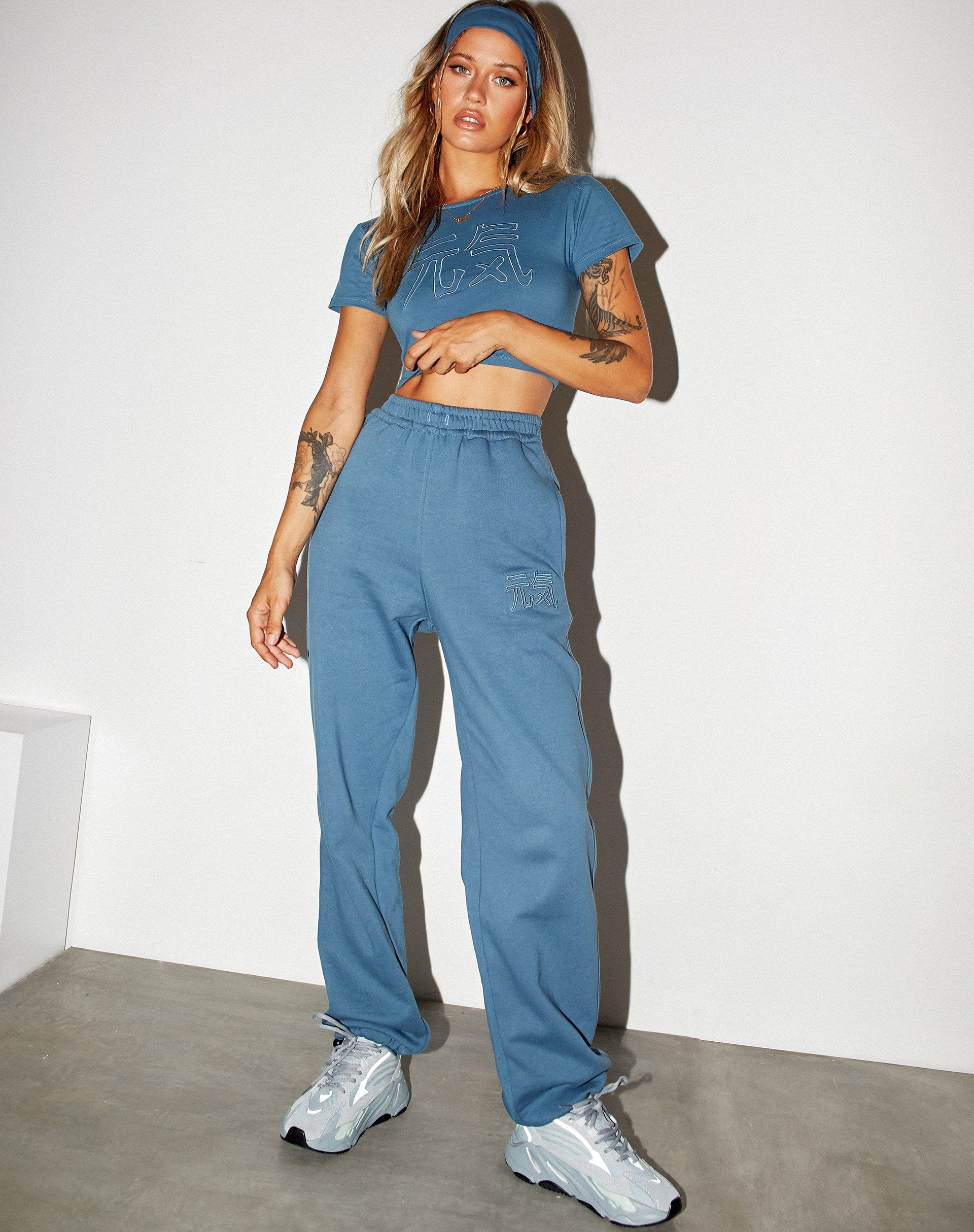 Immagine di Tindy Crop Top in blu minerale Japanese Spirit Embro