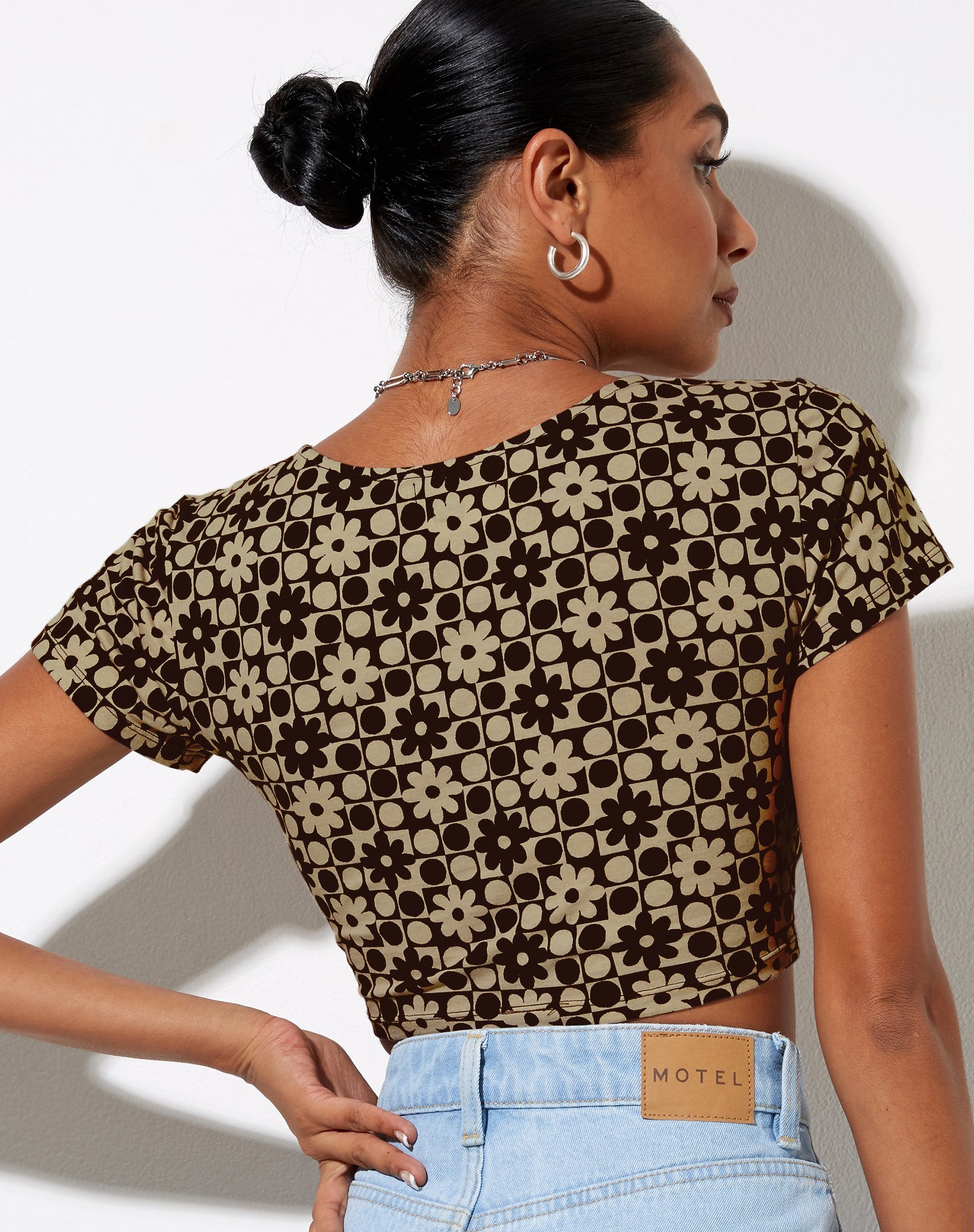 Immagine di Tindy Crop Top in patchwork margherita marrone