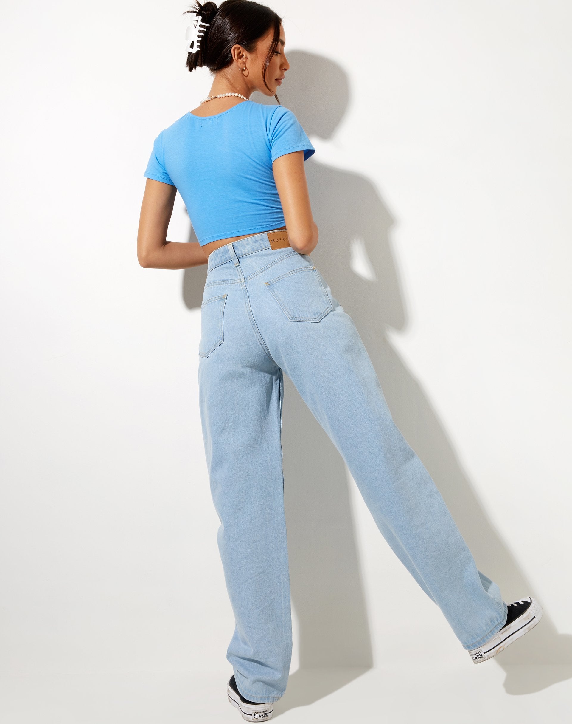 Immagine di Tindy Crop Top in Blue Sweetheart Embro