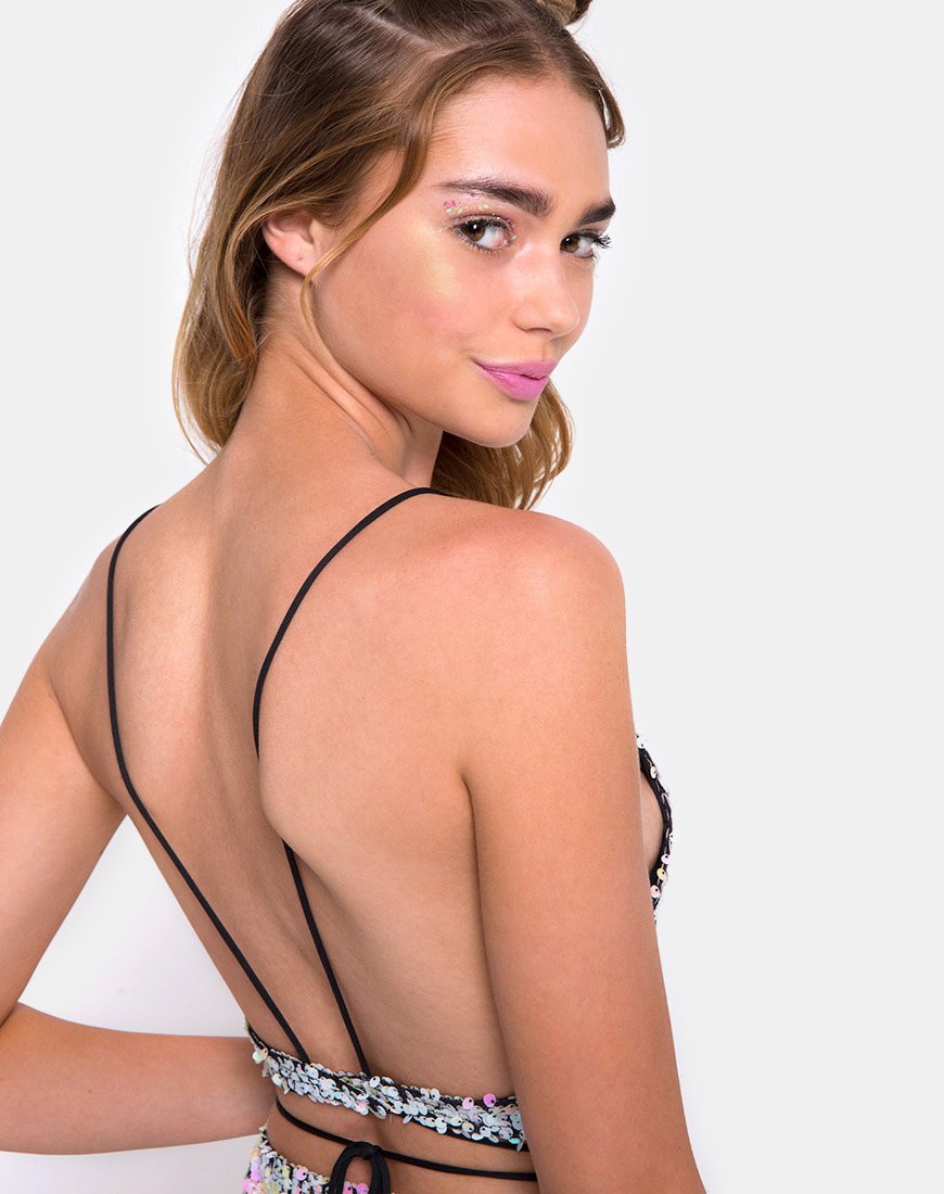 Crop Top Truman in scaglia di pesce con paillettes e perle nere iridescenti