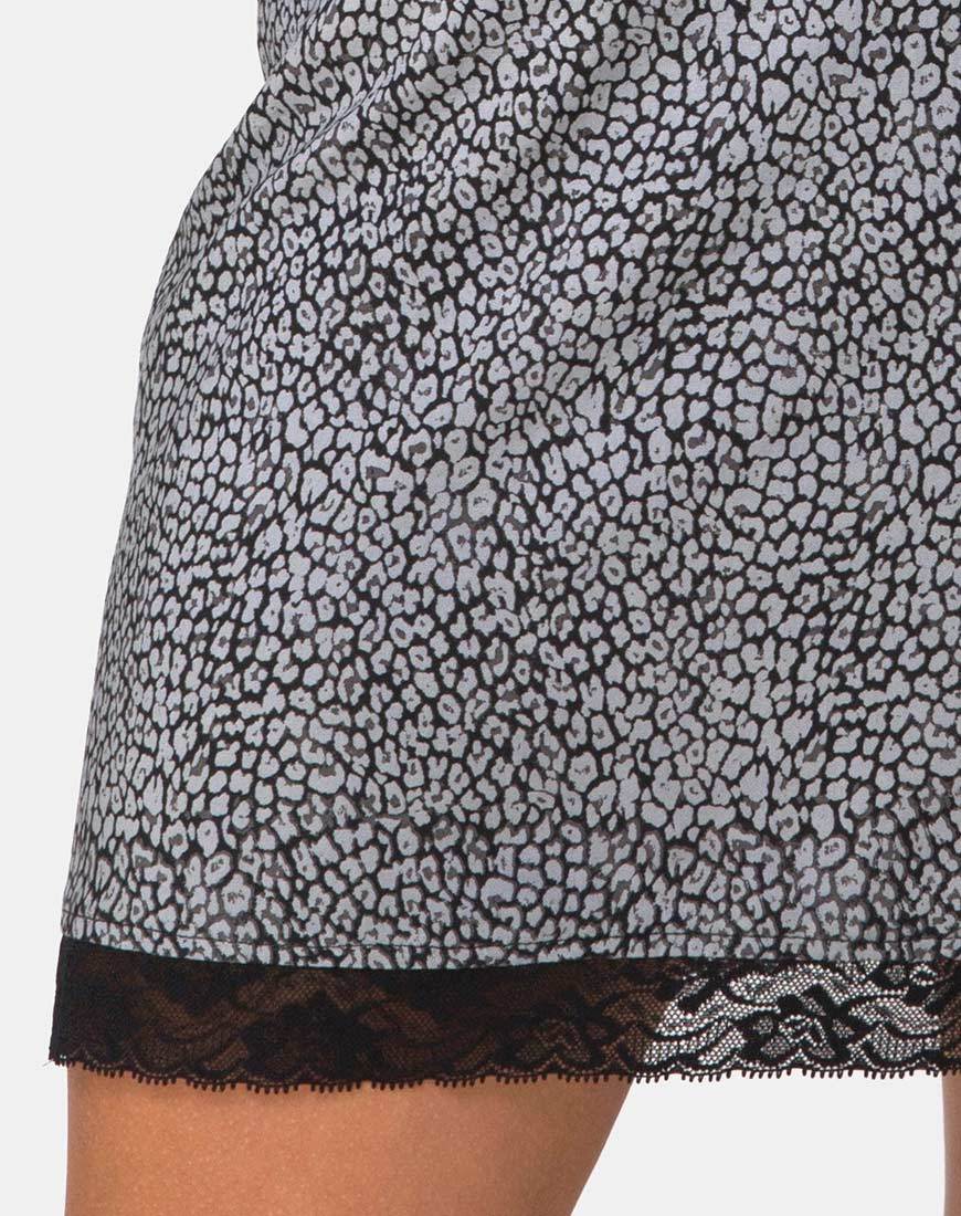 Immagine di Urila Mini Skirt in Ditsy Leopard Grey