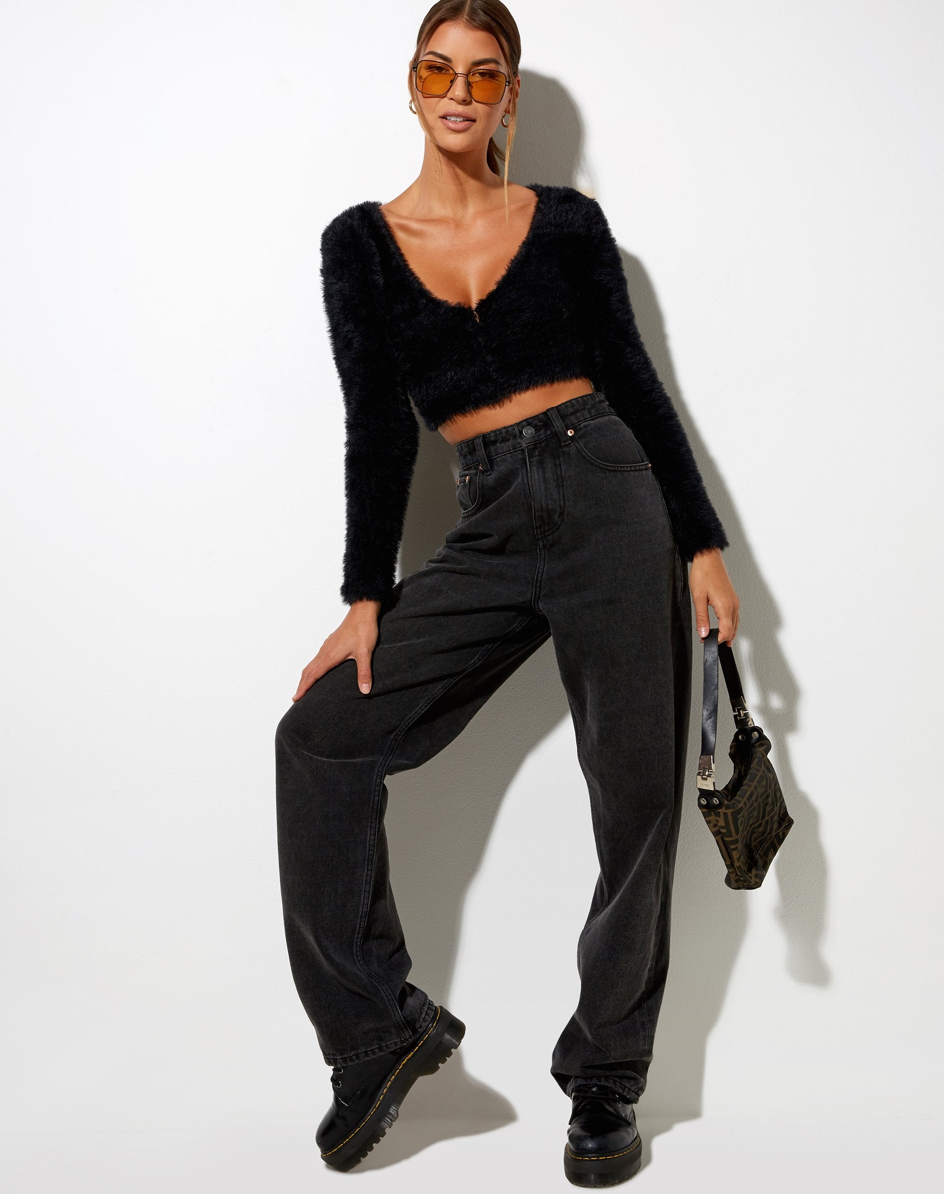 Immagine di Vima Cardigan cropped in maglia nero