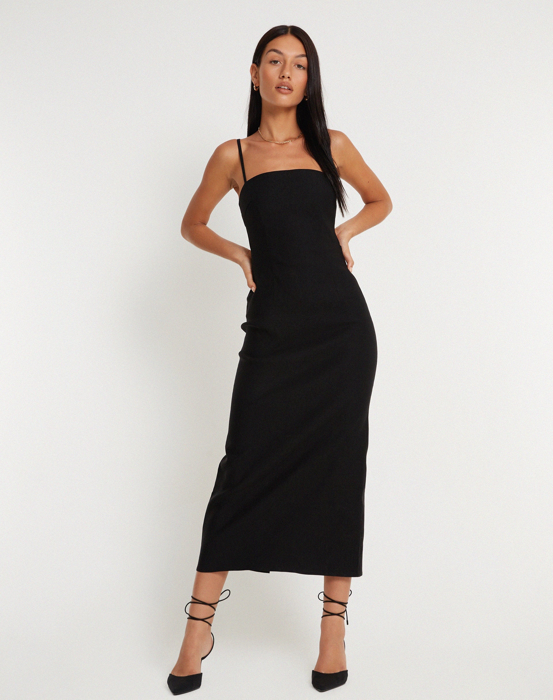 immagine di Volkava Maxi Dress in nero