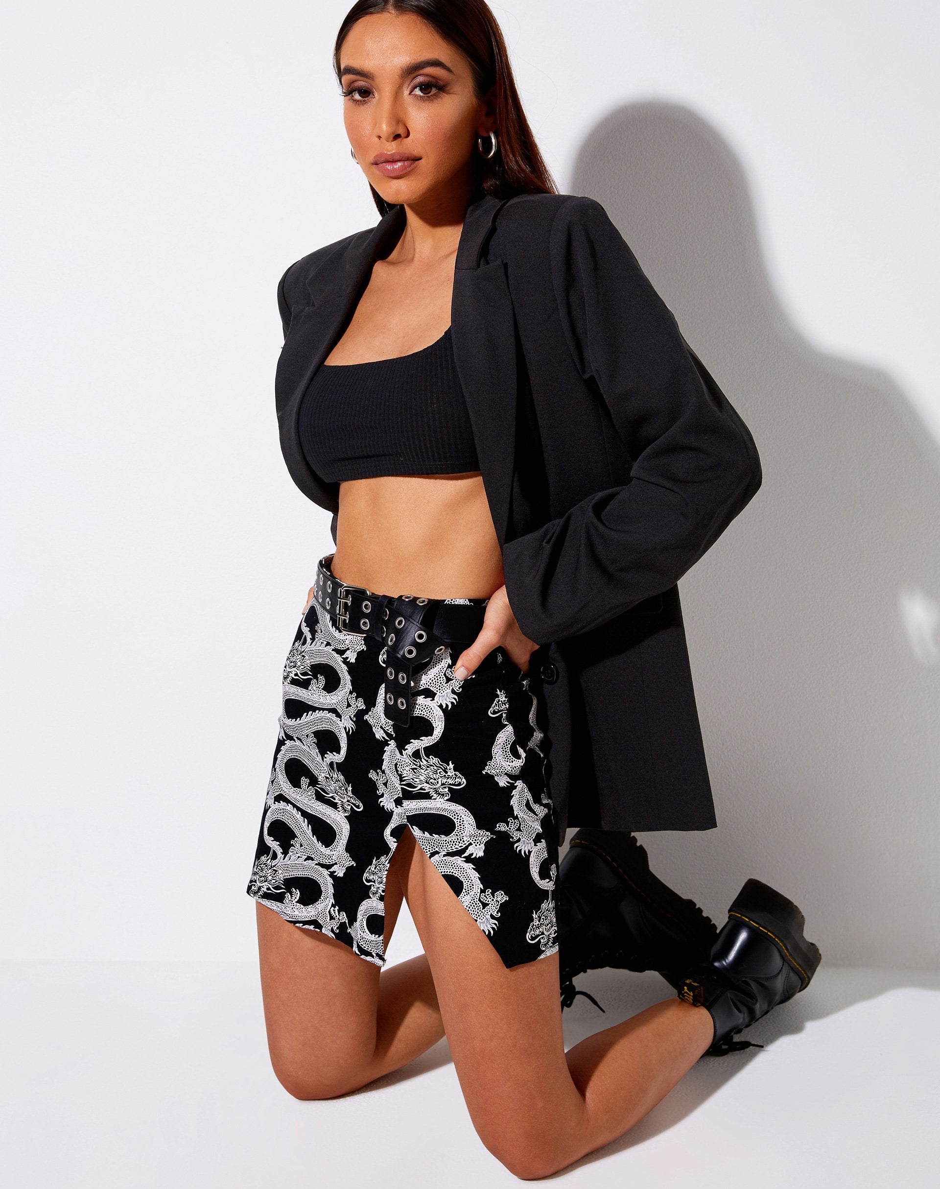 Immagine di Wren Mini Skirt in Dragon Rope Black Placement