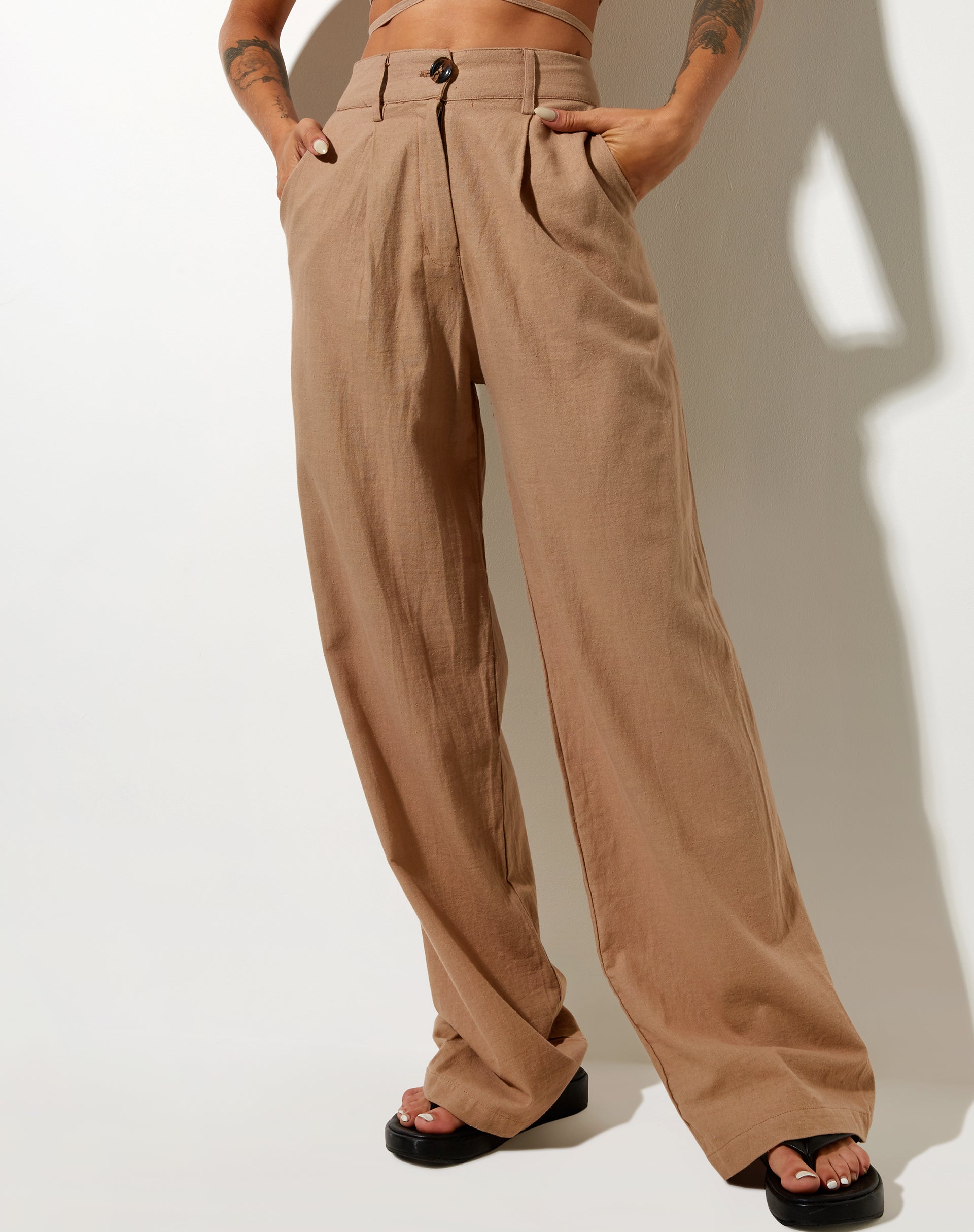 Immagine del pantalone Levo in Rami Biscuit