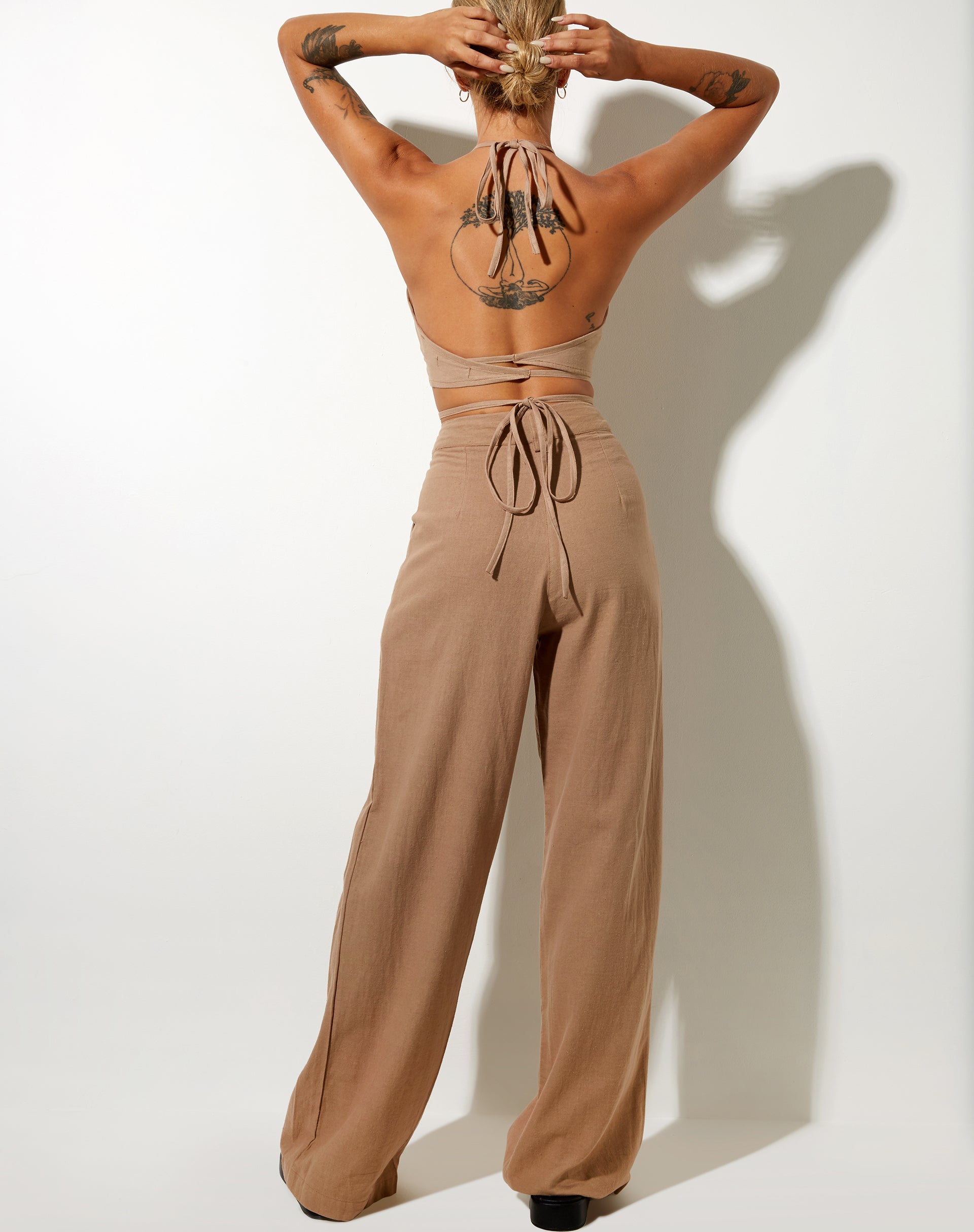 Immagine del pantalone Levo in Rami Biscuit