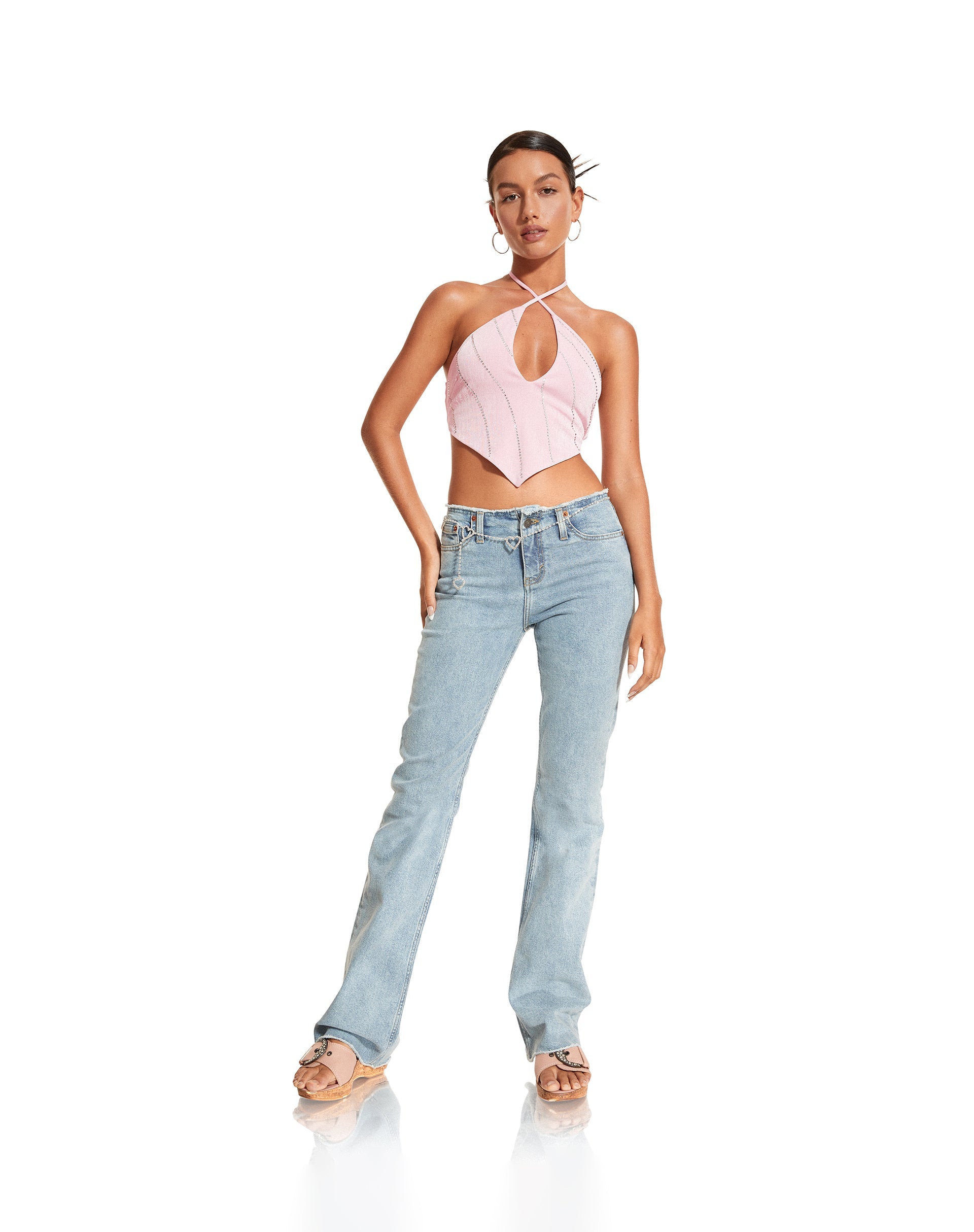 immagine di Domre Crop Top in rosa baby con borchie d'argento e hotfix