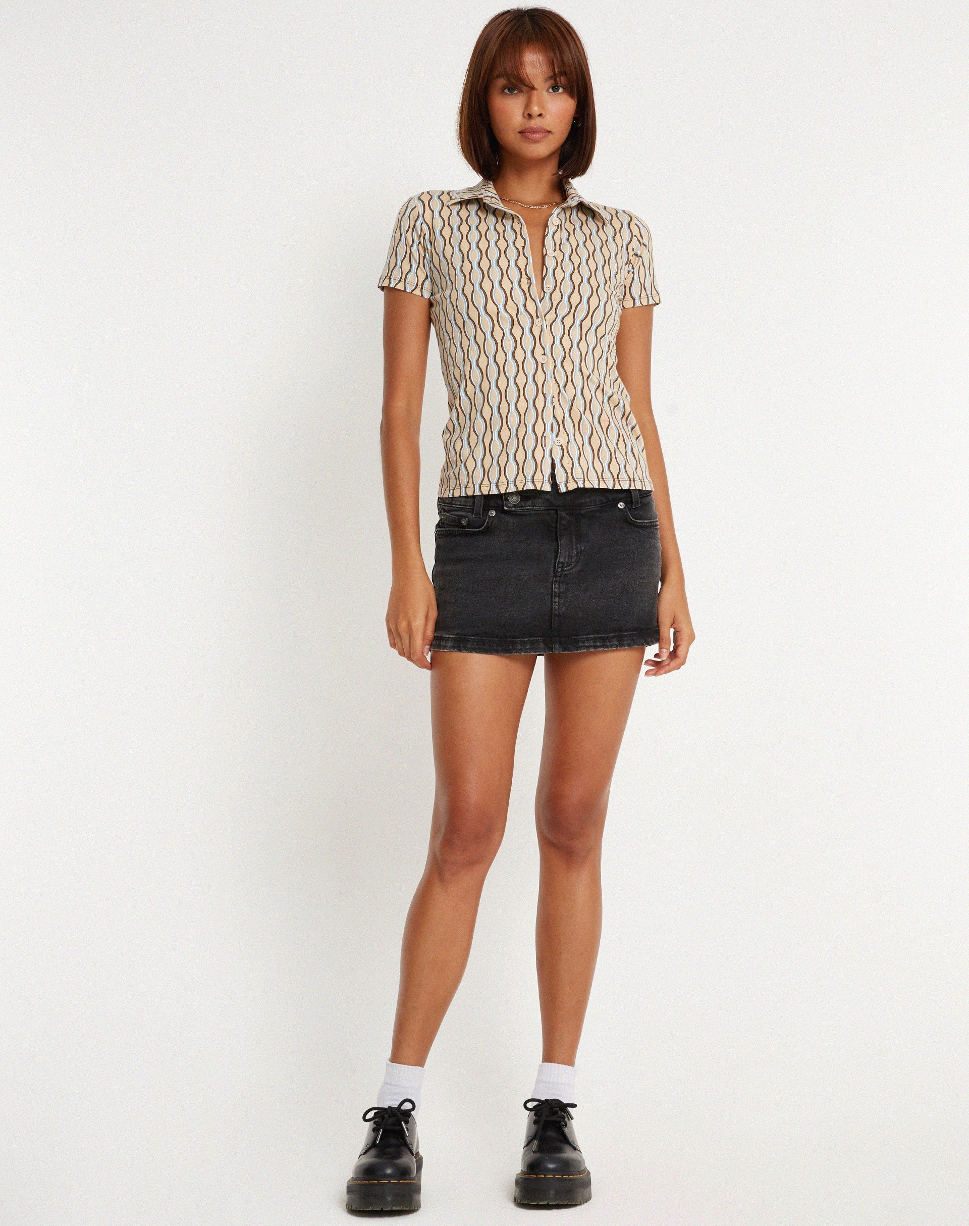 immagine della camicia Yejin in Preppy Geo Brown