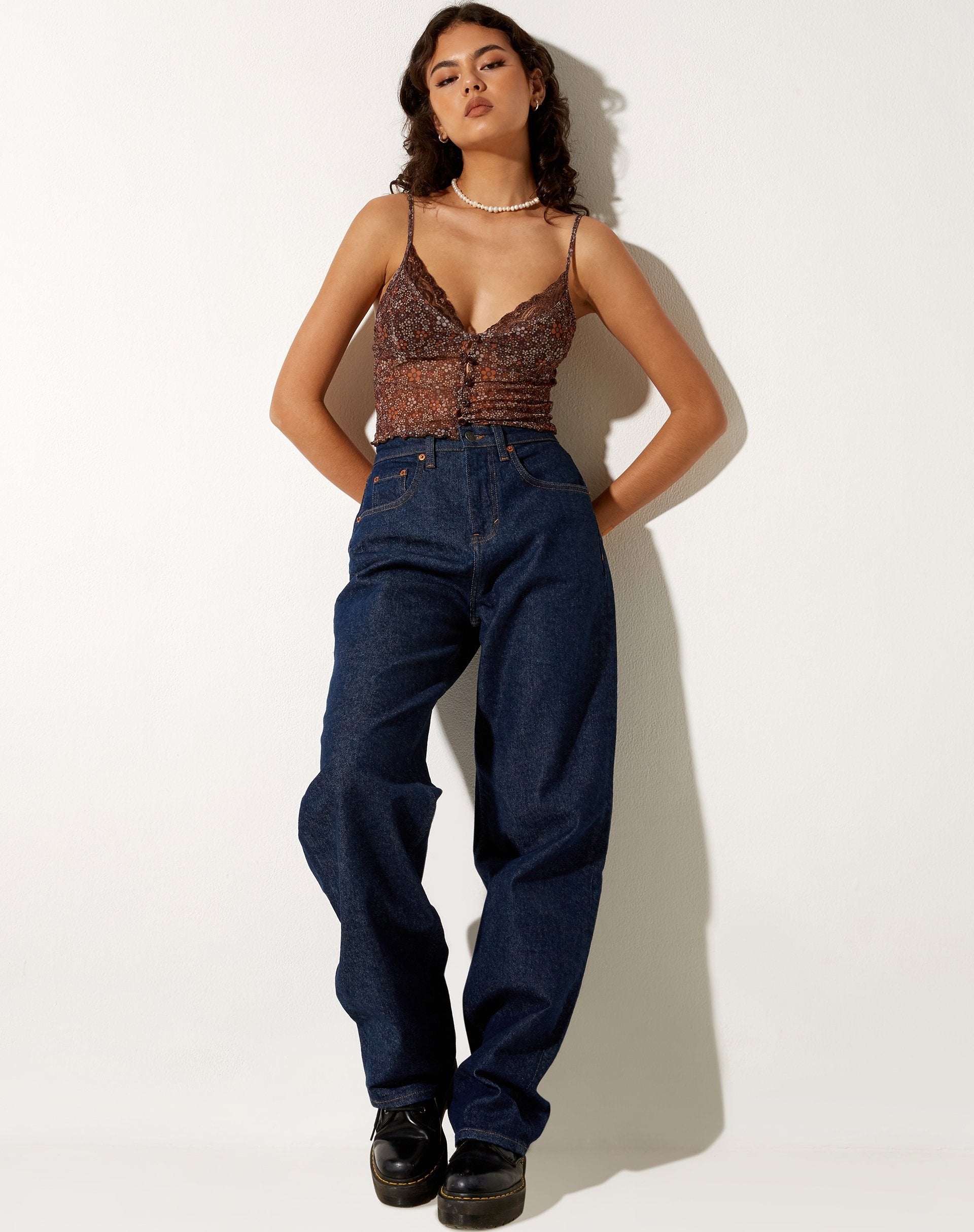 Immagine di Yena Crop Top in Flower Garden Brown