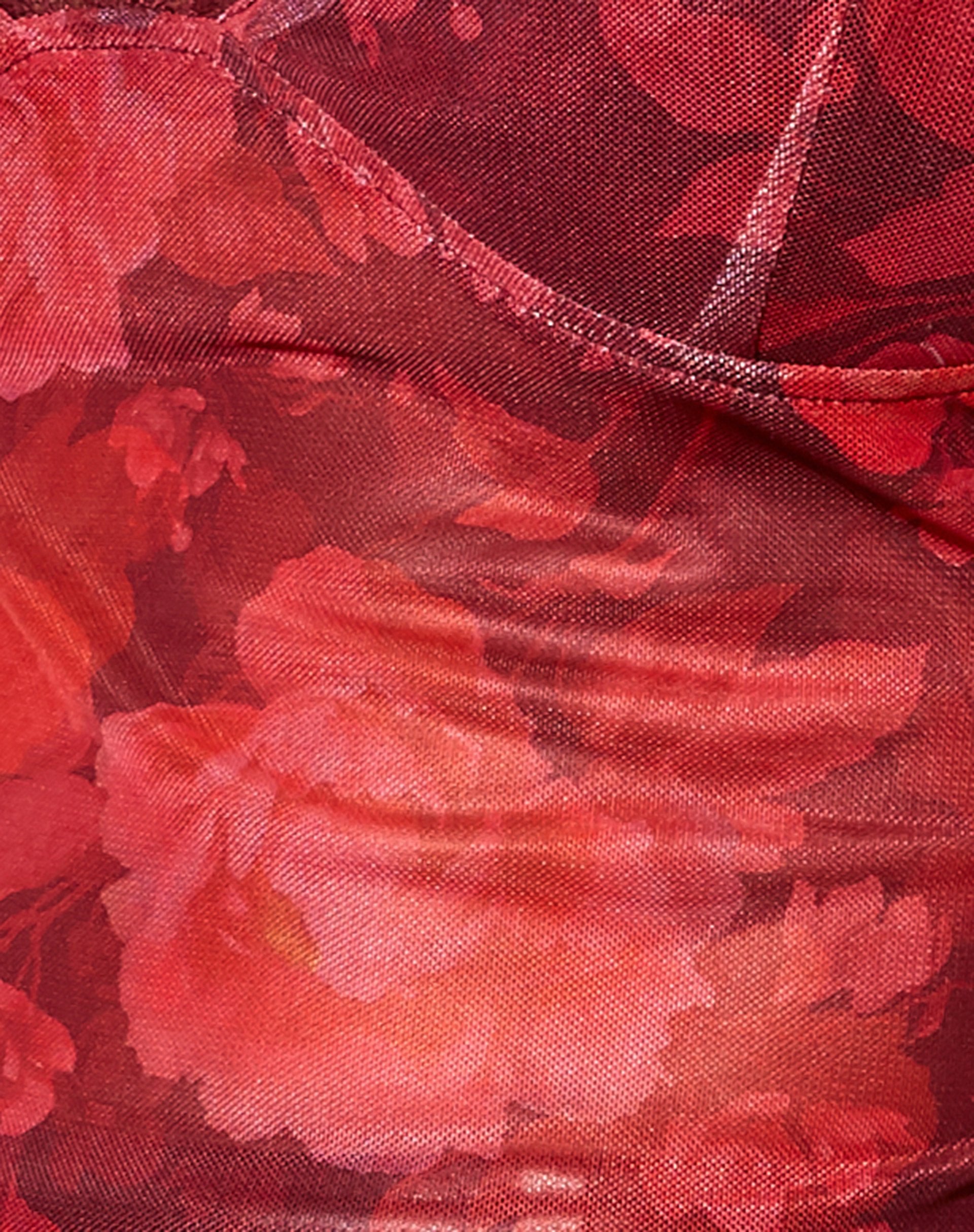 Immagine di Yenika Crop Top in Rough Rose Burgundy