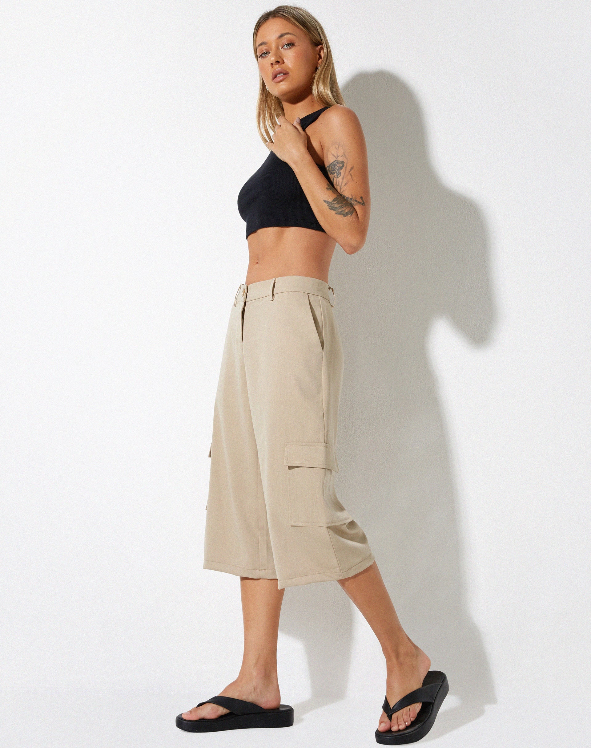 immagine di Yungmi Short in Soft Tailoring Tan