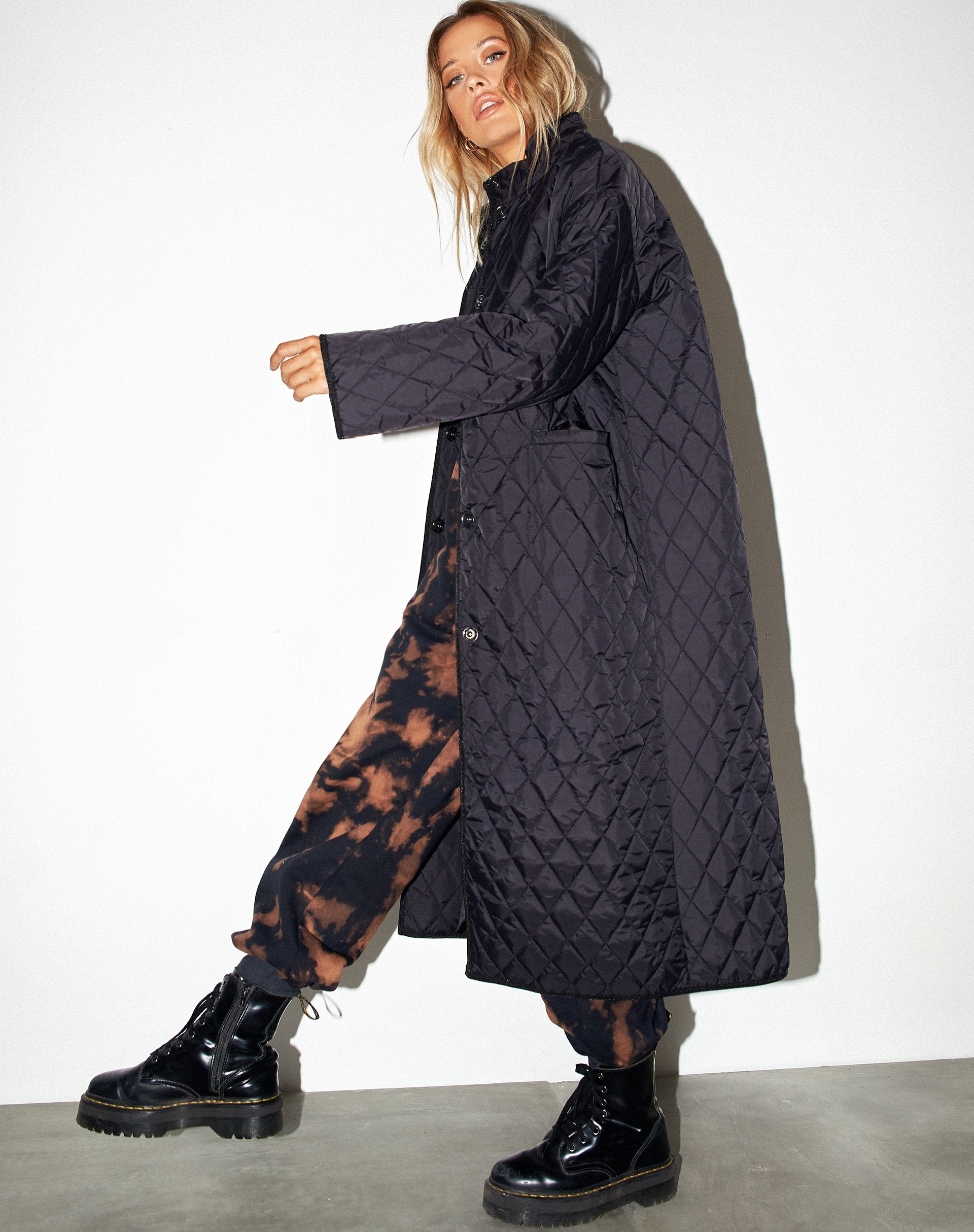 Immagine del cappotto Zaza in nero
