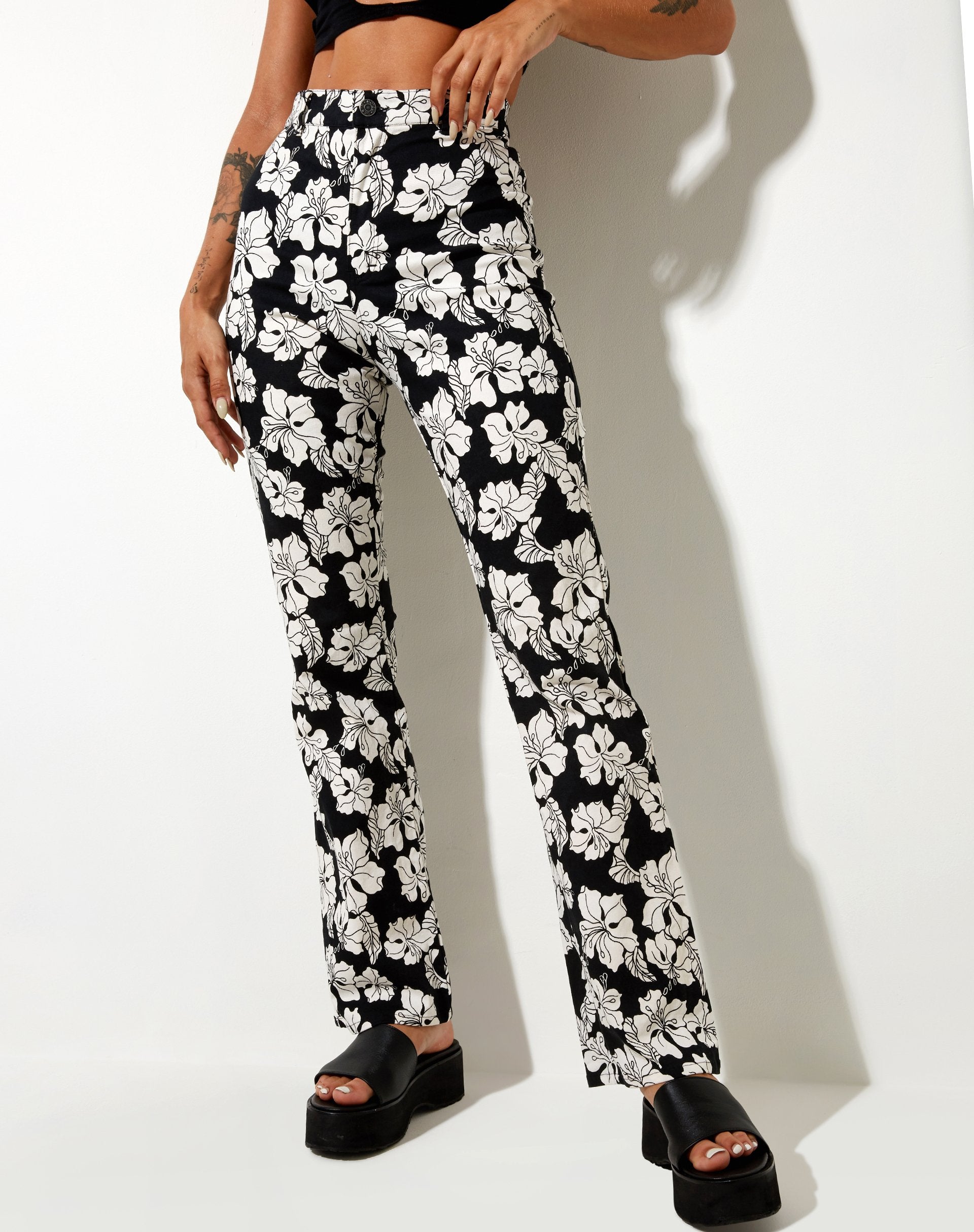 Immagine di Zoven Pantalone in vacanza Nero Bianco