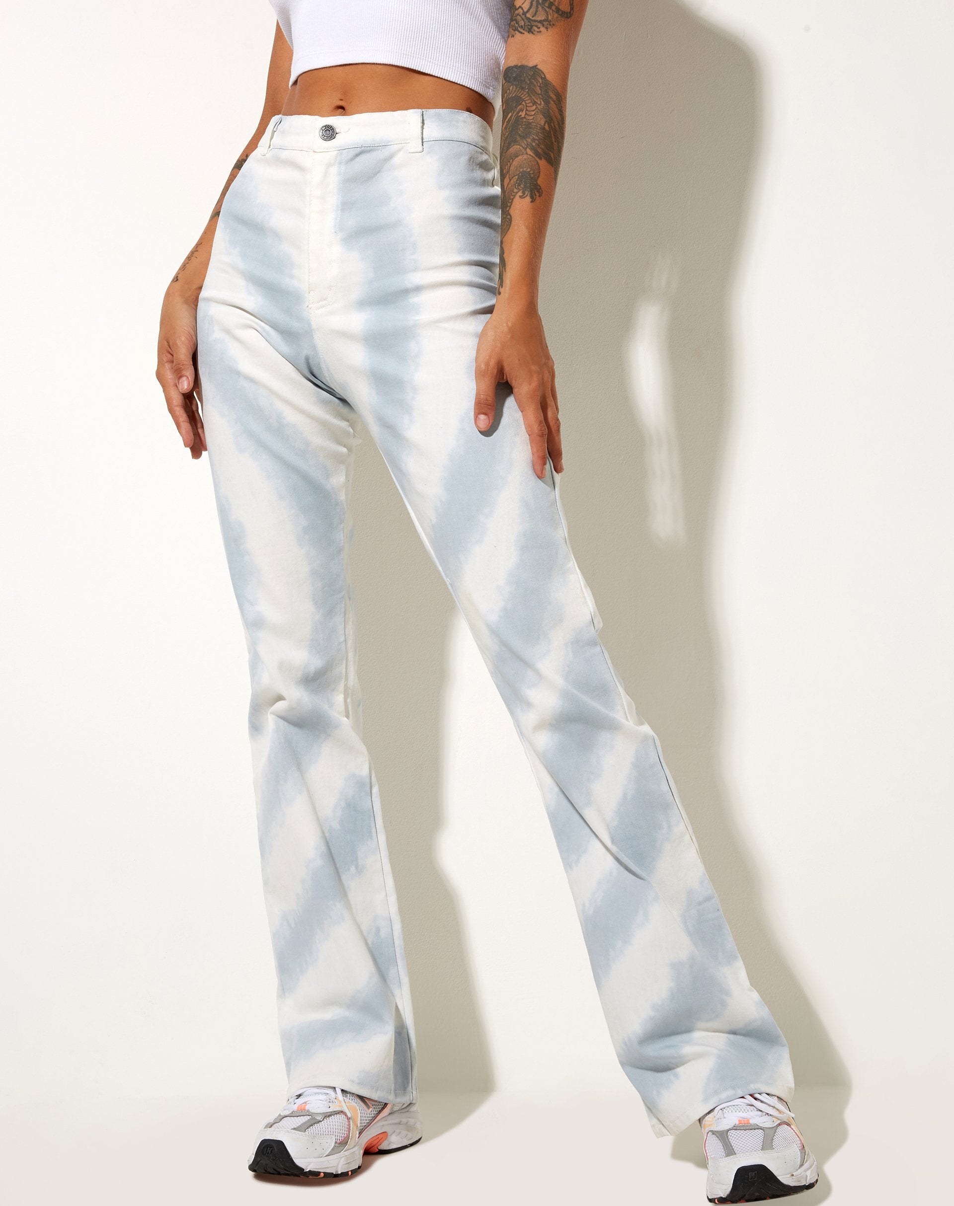 Immagine di Zoven Pantalone in blu e bianco Swirl