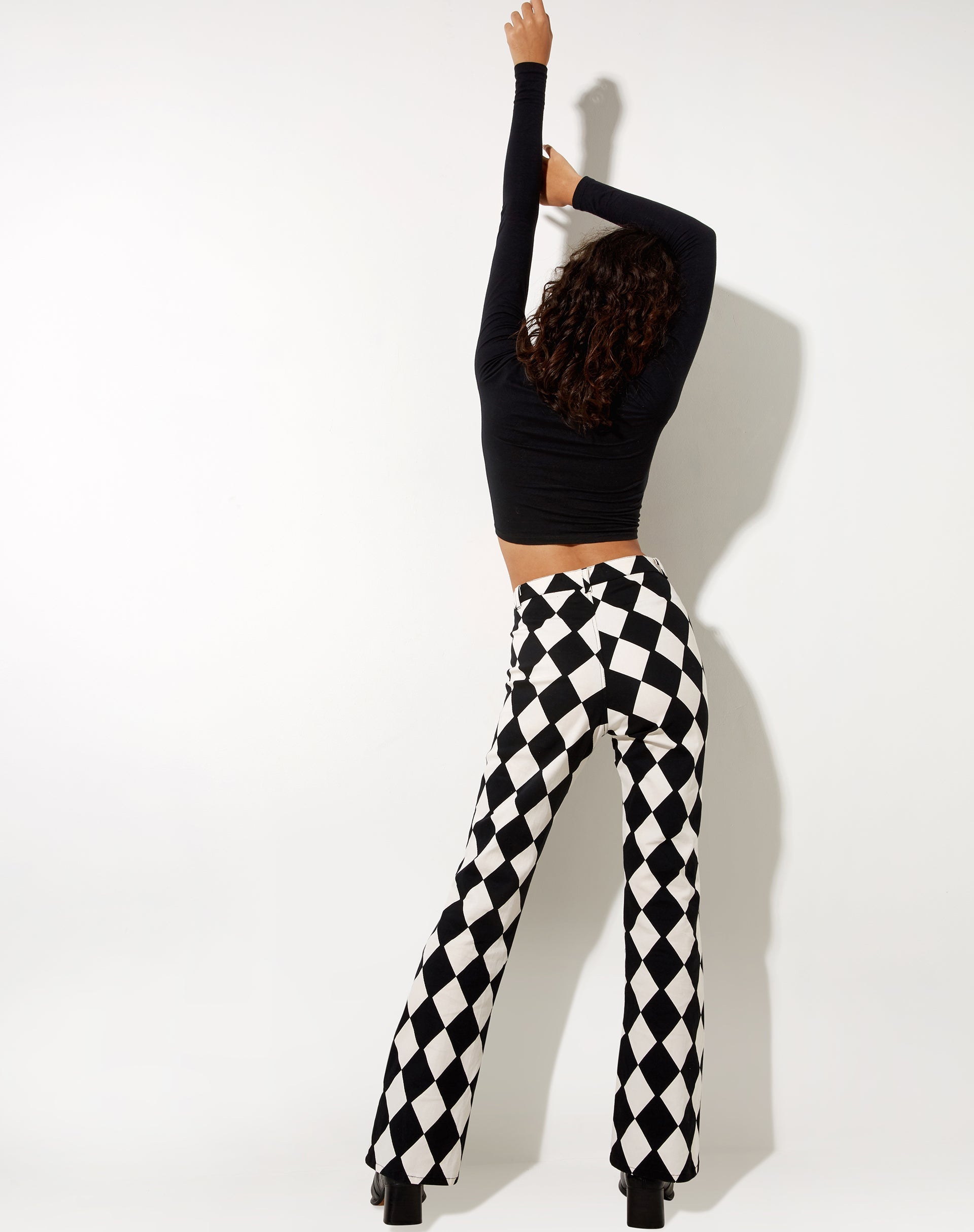 Immagine di Zoven Pantalone Flare in Arlecchino Bianco e Nero