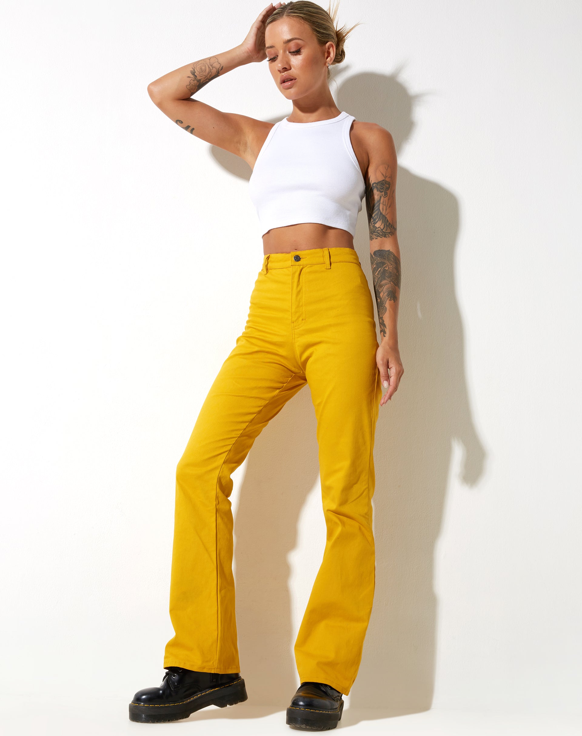 immagine di Zoven Flare Trouser in Twill Sulfur Mustard