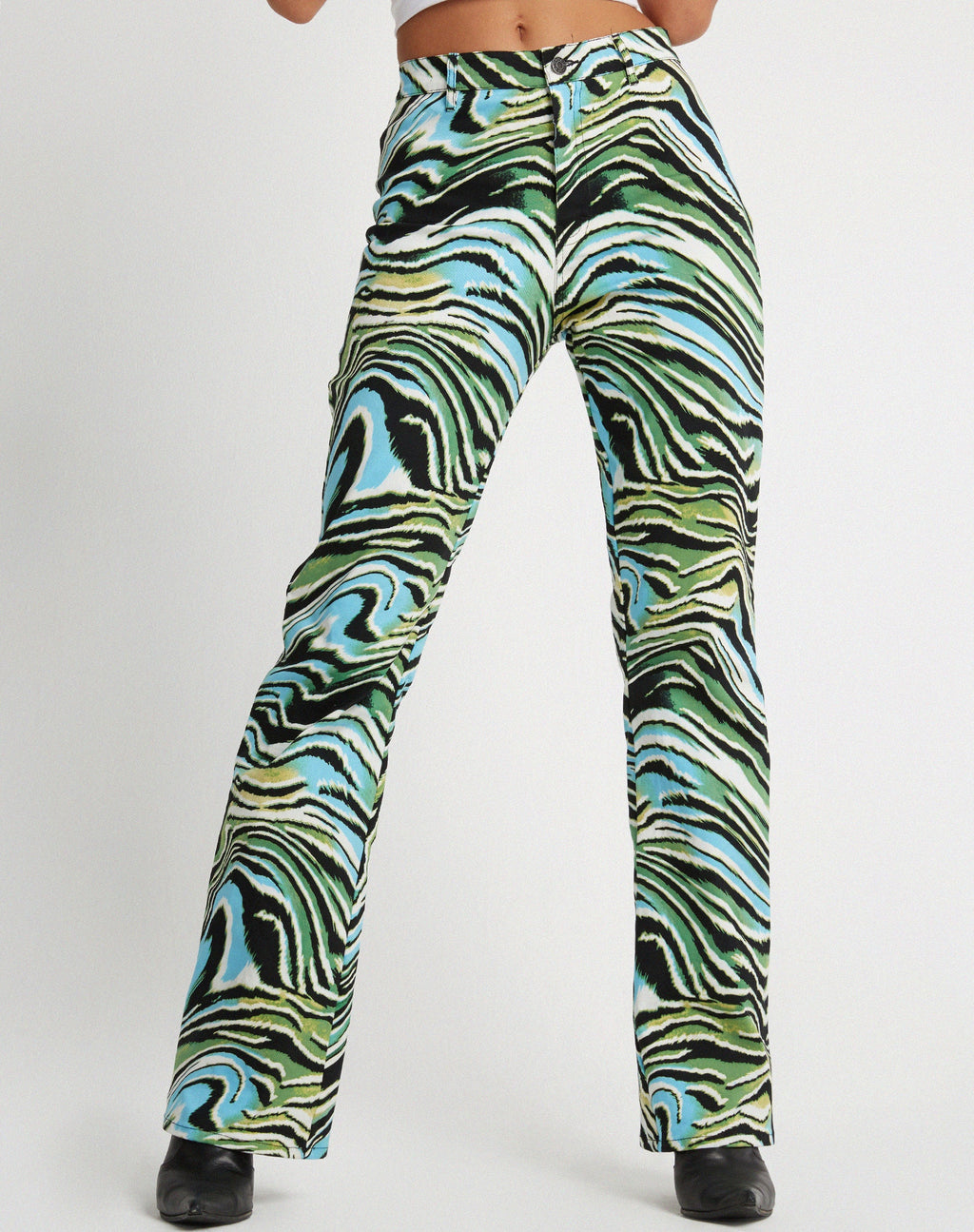 Pantaloni svasati Zoven in Warped Zebra Blu